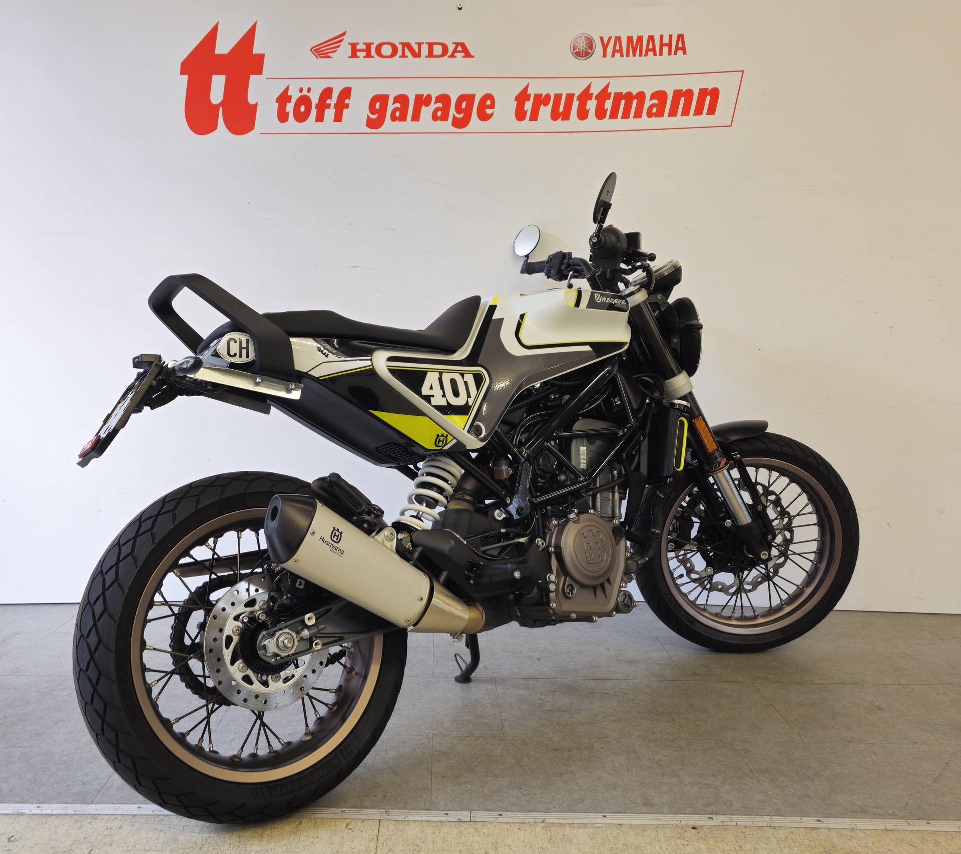 HUSQVARNA Vitpilen 401-showroom-element-3