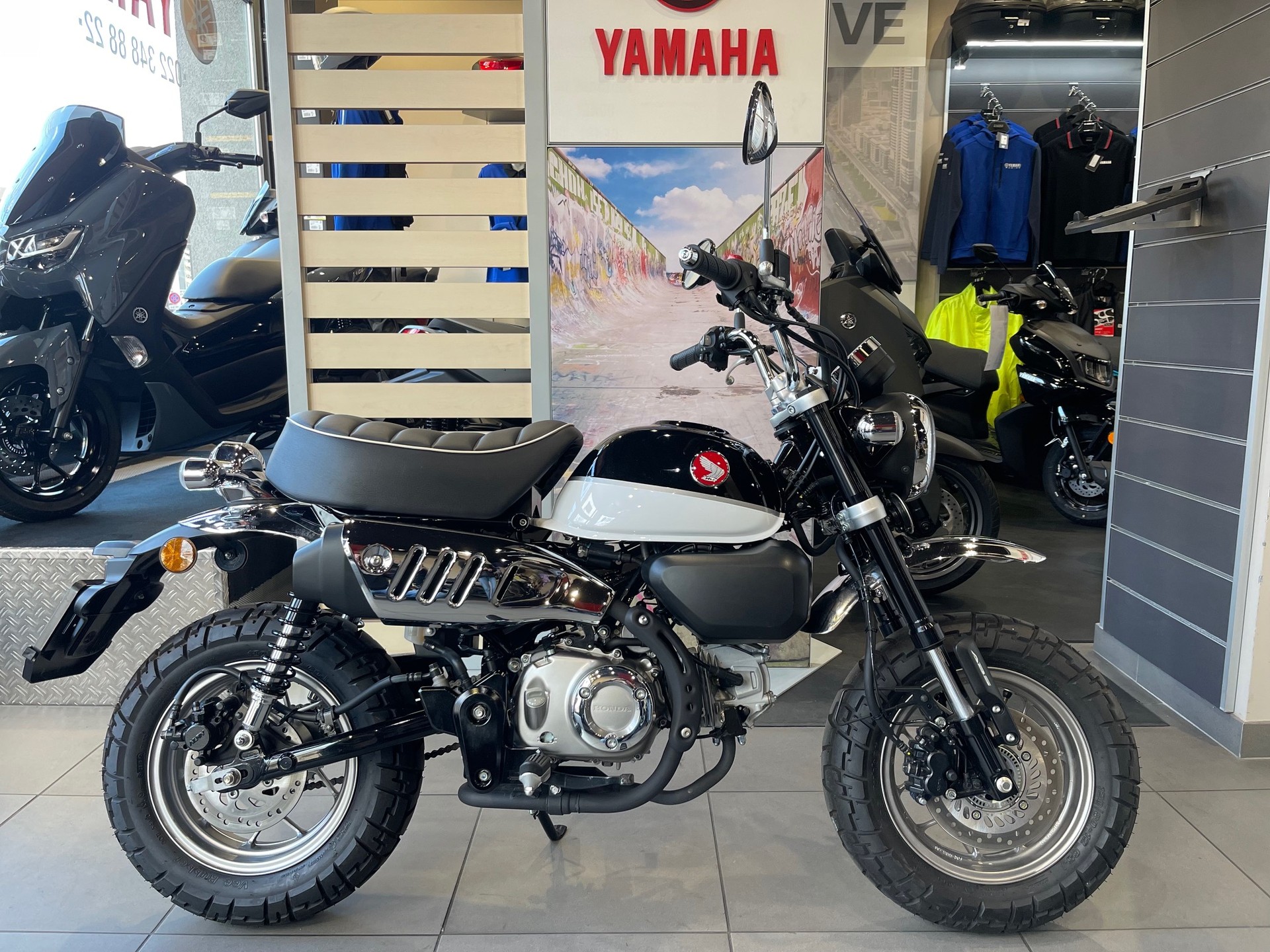 HONDA Z 125 Monkey-showroom-element-2