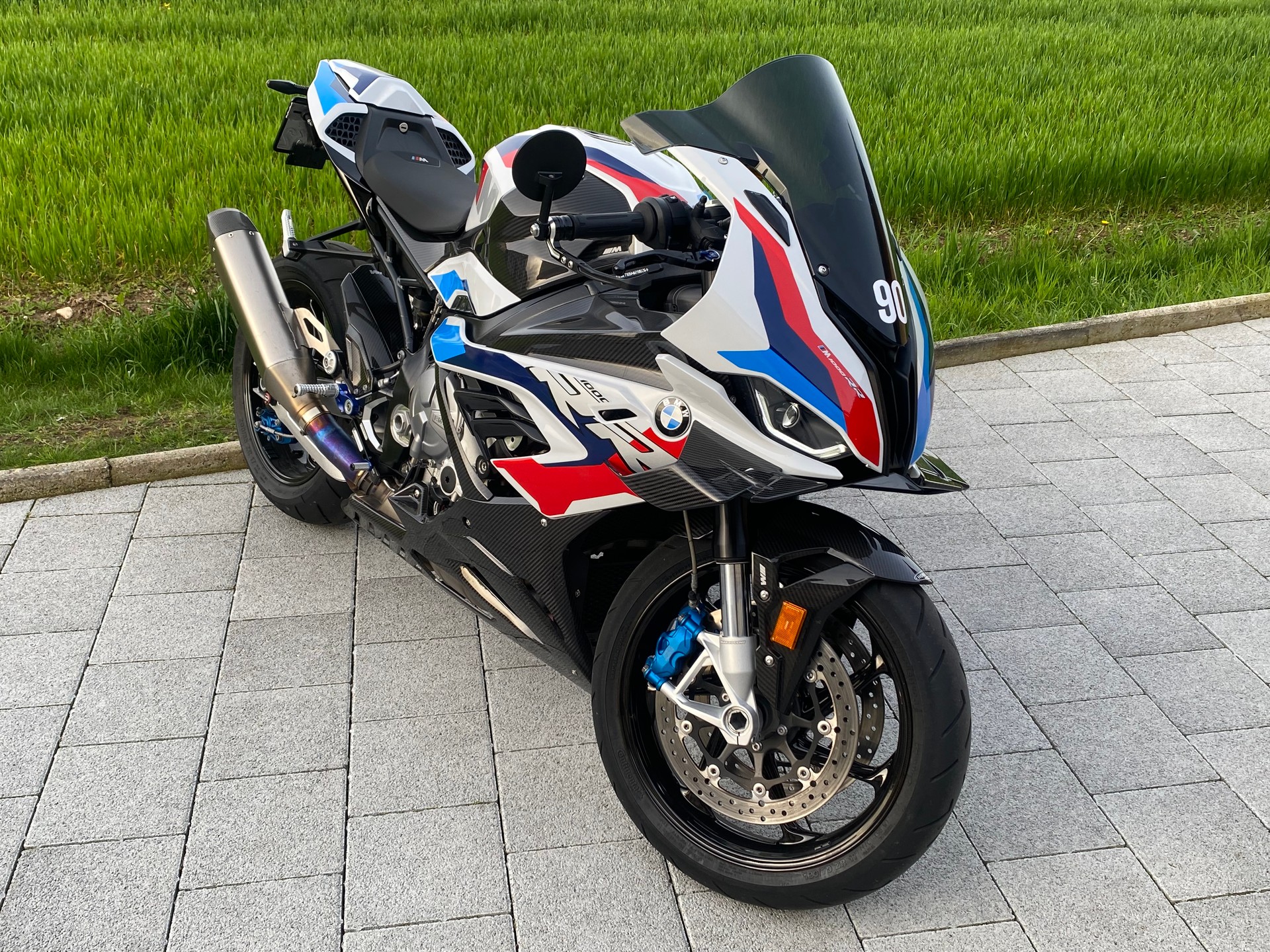 BMW M 1000 RR Competition-image-0