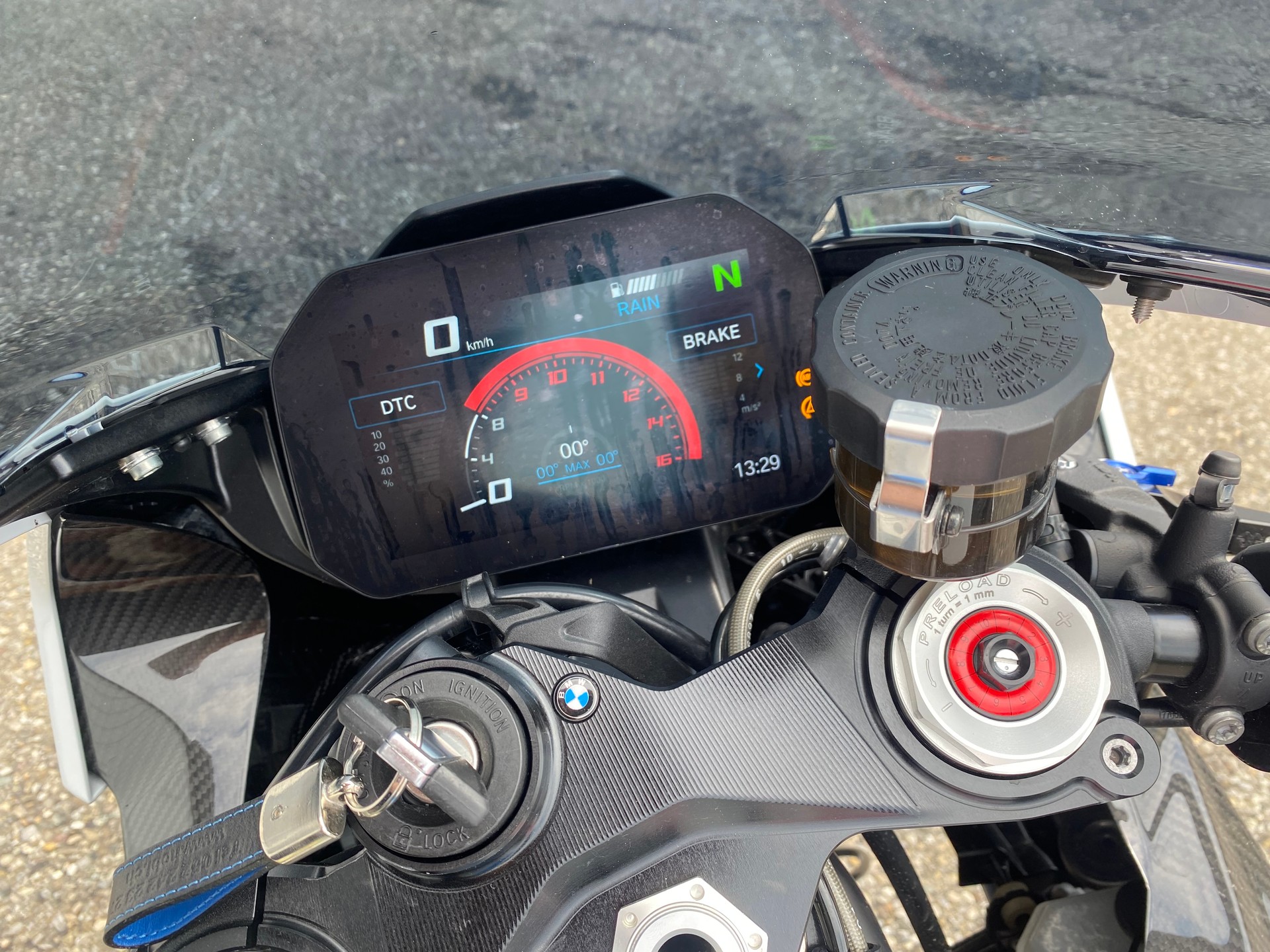 BMW M 1000 RR Competition-image-13