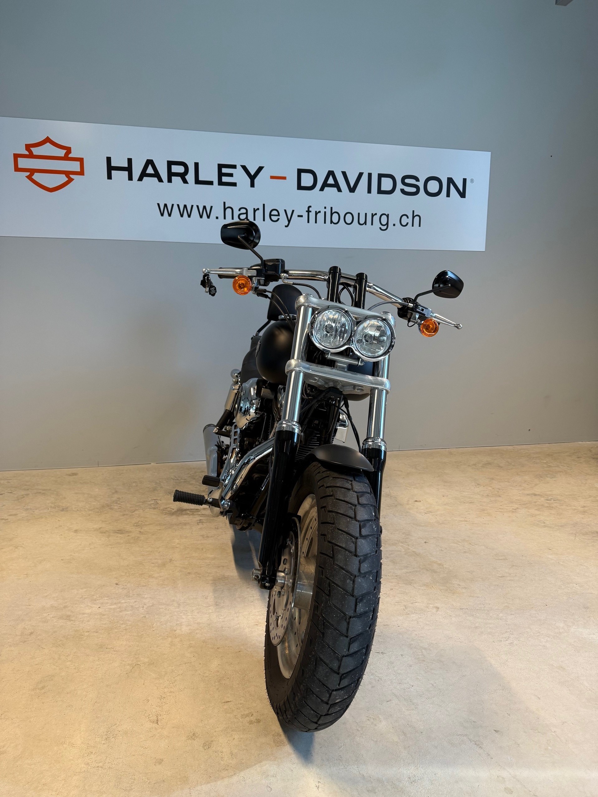 HARLEY-DAVIDSON FXDF Dyna Fat Bob ABS-showroom-element-2