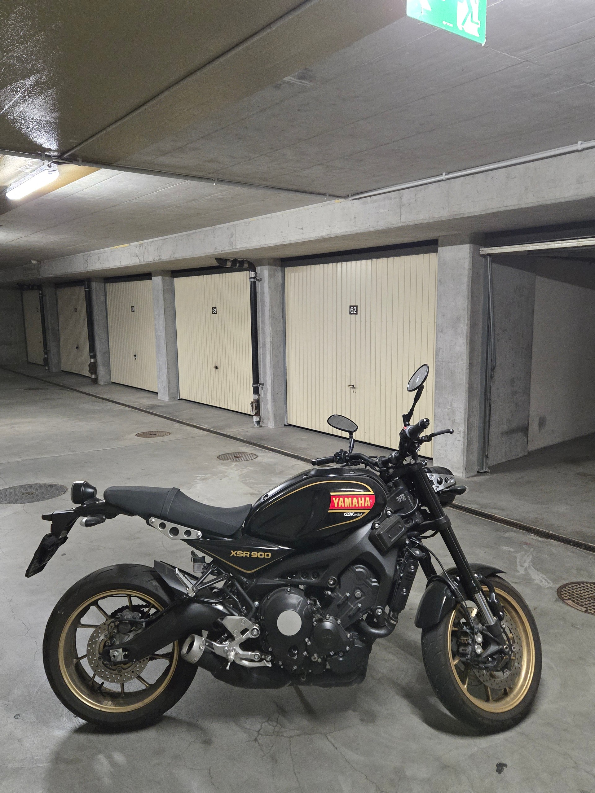 YAMAHA XSR 900 80 Black-image-0