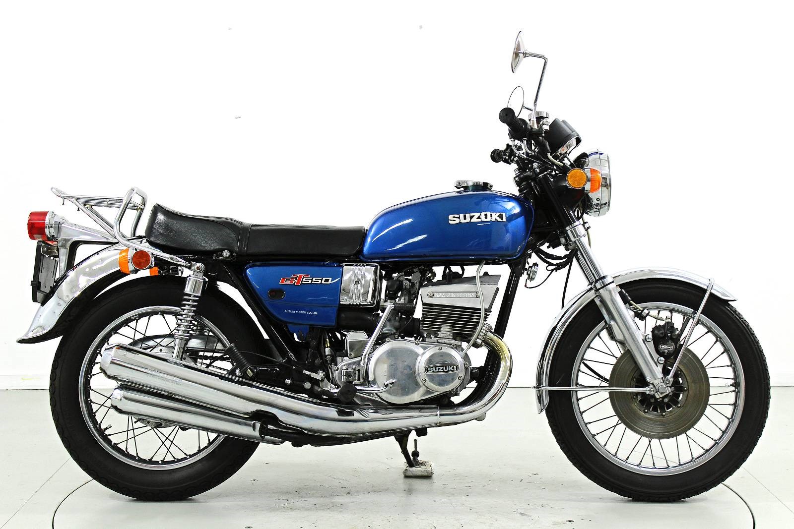 SUZUKI GT 550-showroom-element-3