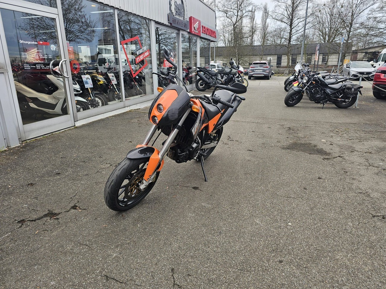 KTM 640 Duke-E II (25kW)-image-4