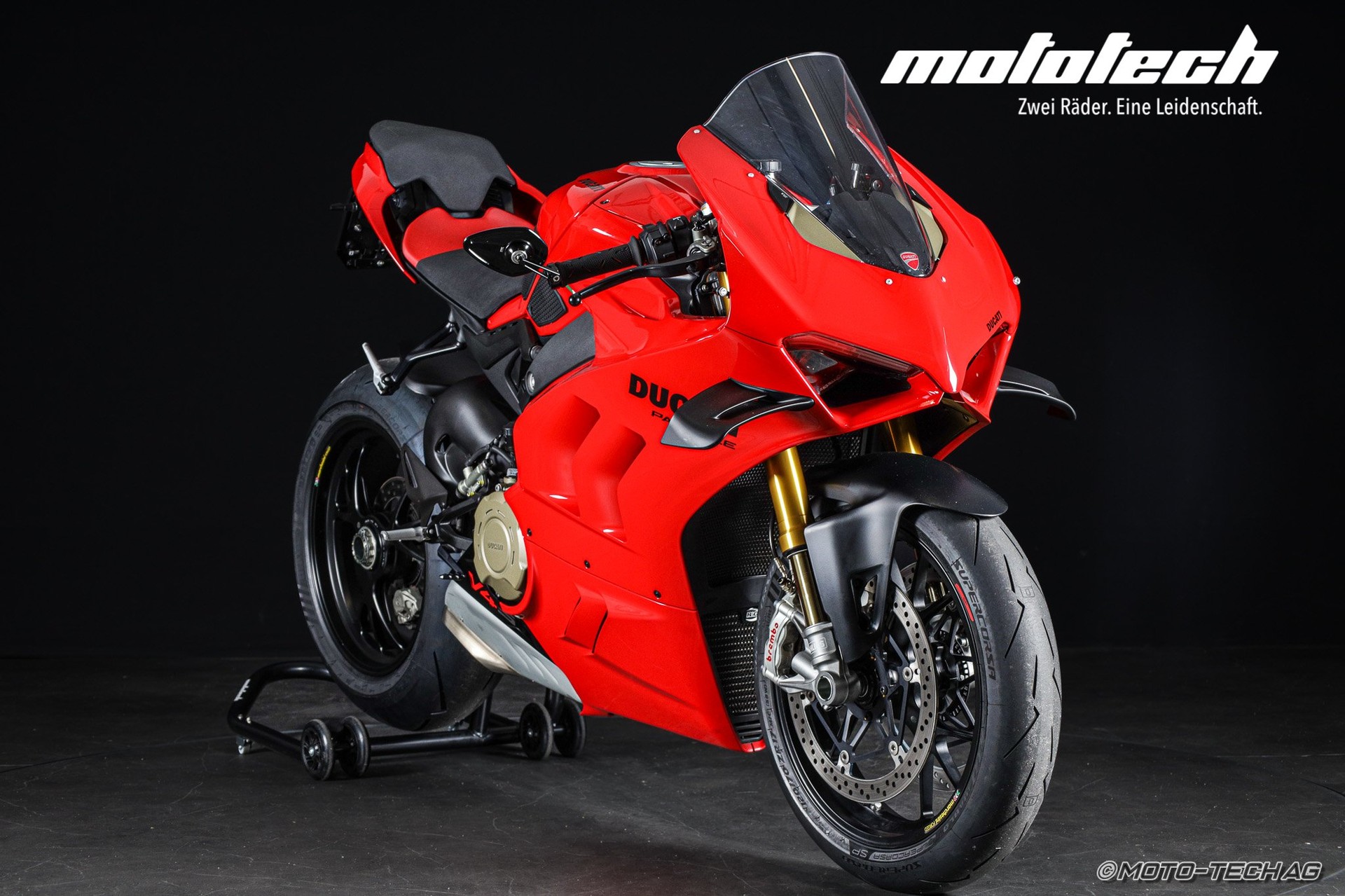 DUCATI Panigale V4 S