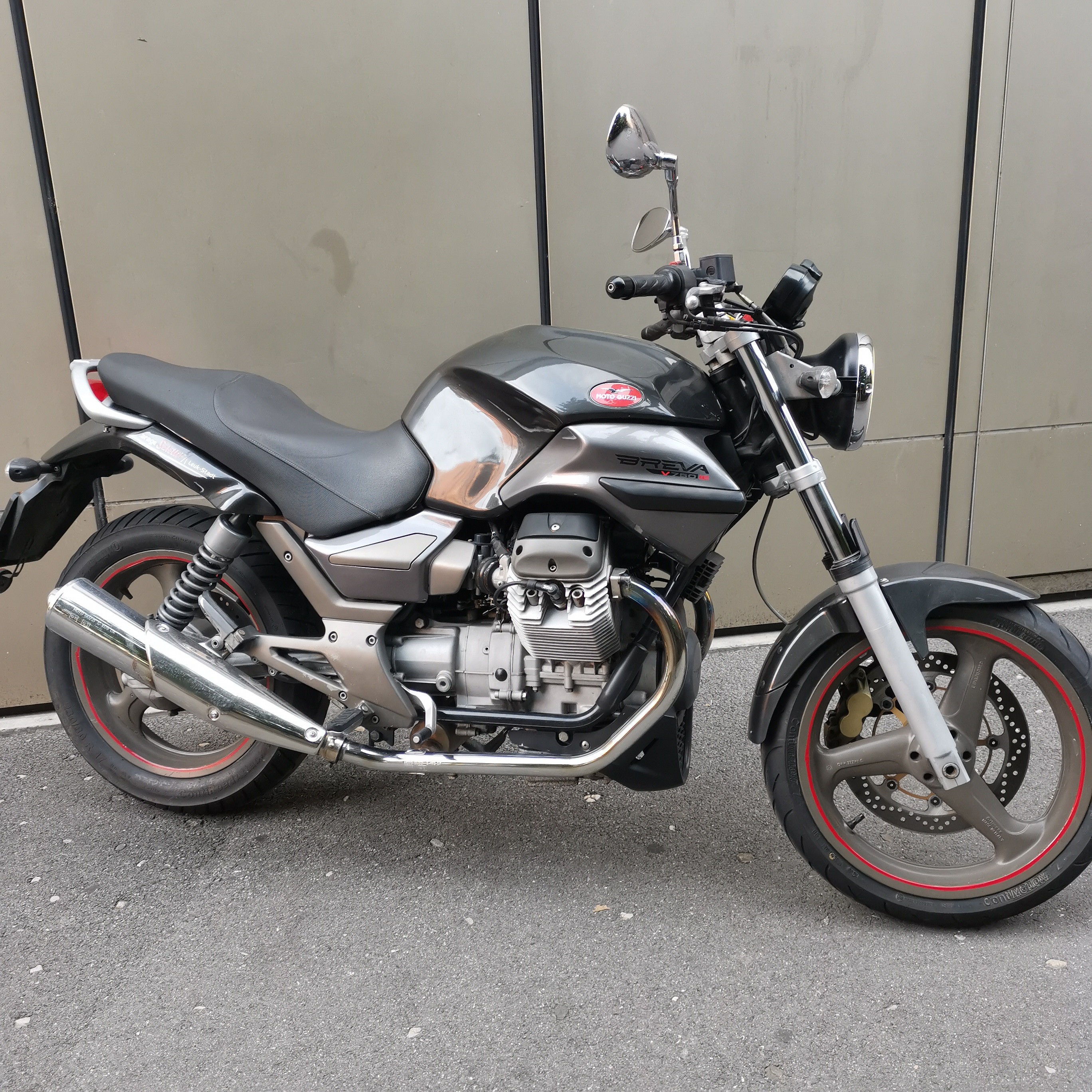 Chevron down small icon