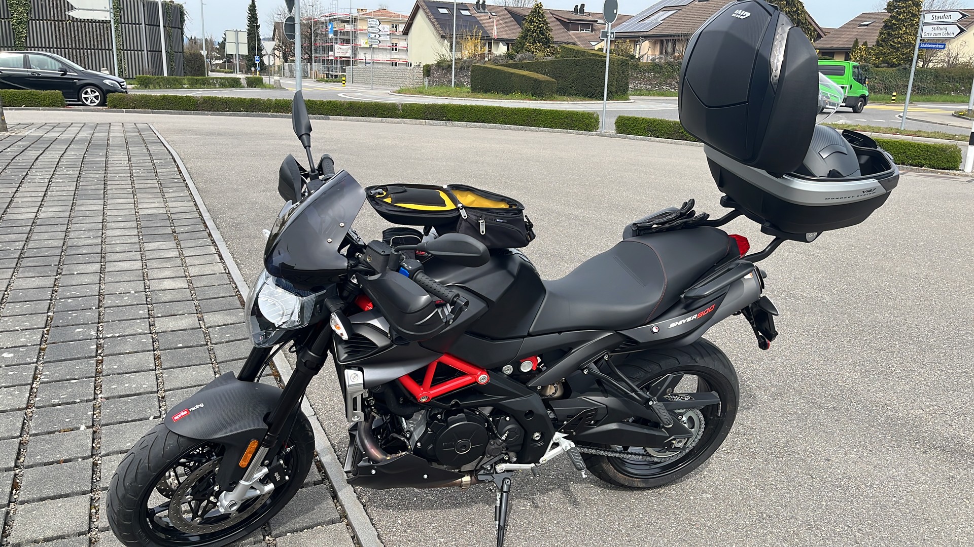 APRILIA Navi Sport 900