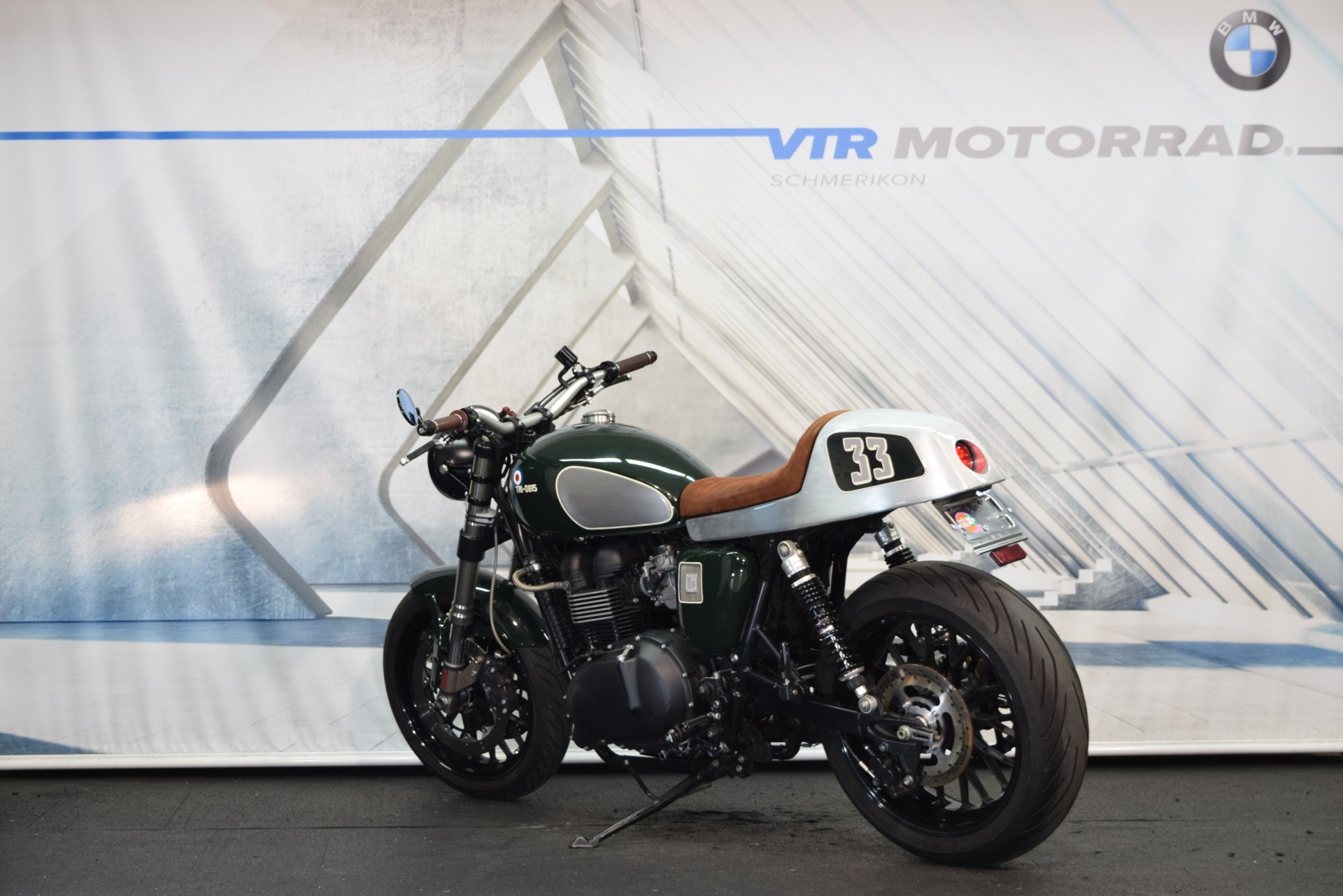 TRIUMPH Thruxton 900 High-End Custom Bike by britalmoto-showroom-element-3