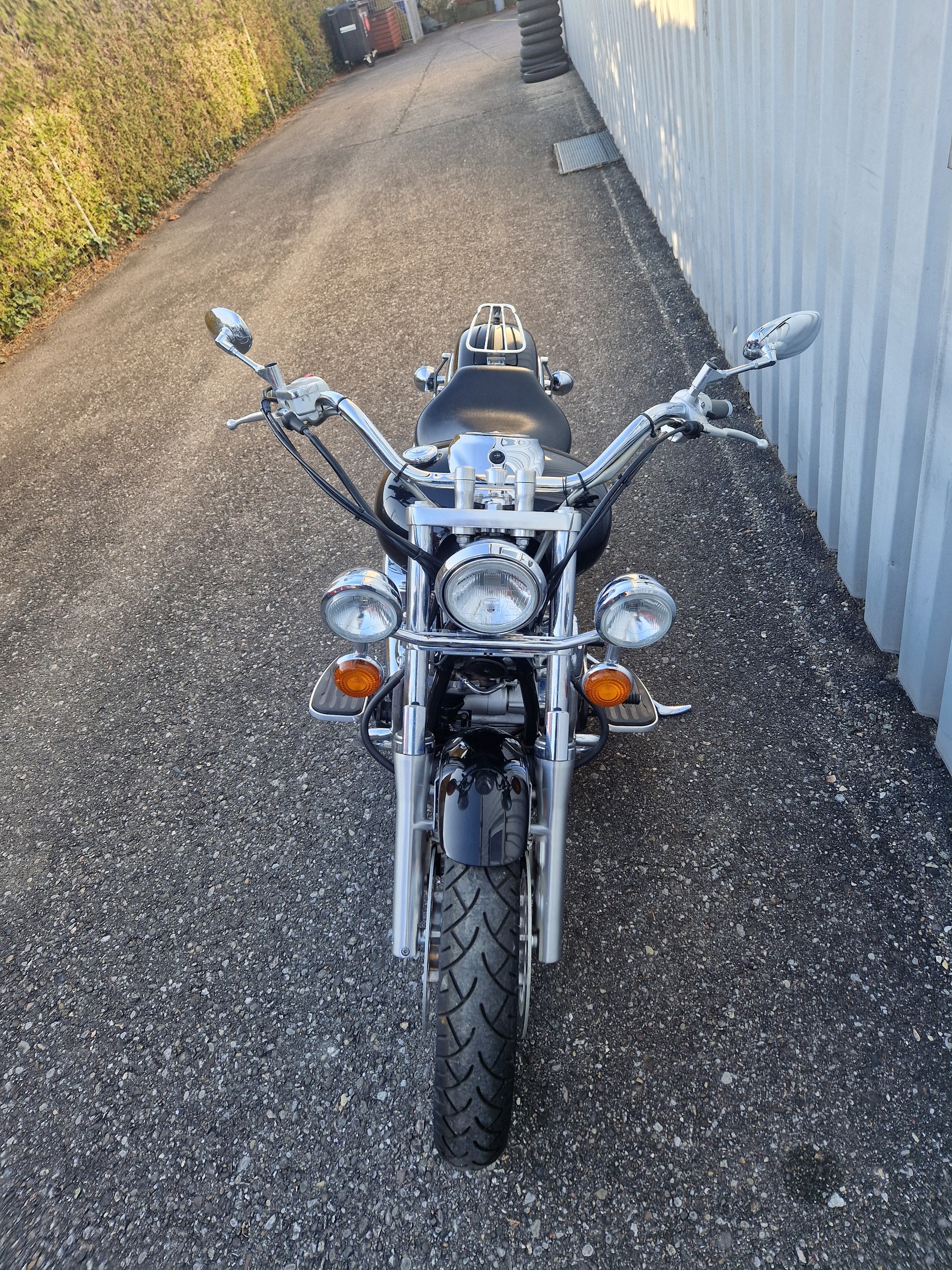 YAMAHA XVS 1100 DRAG STAR KUNDENAUFTRAG-showroom-element-3