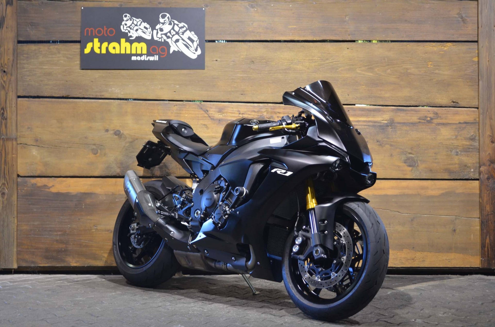 YAMAHA YZF-R1 ABS