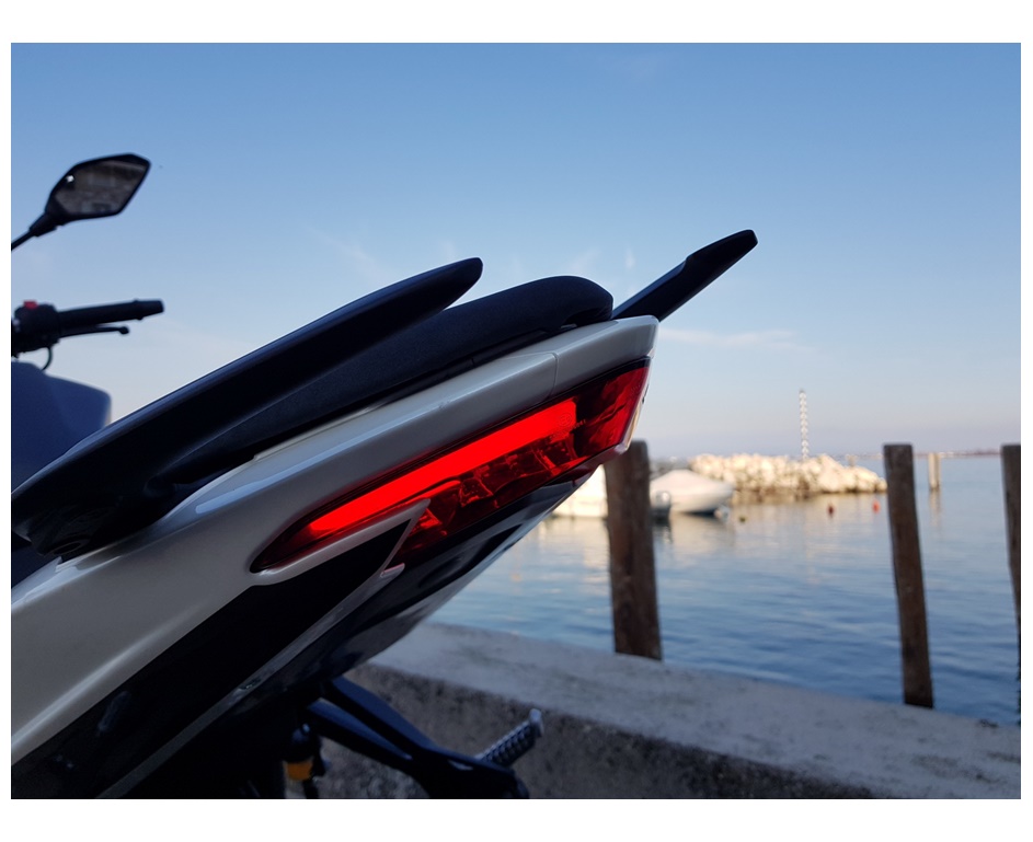 VOGE NAKED 300R-image-13