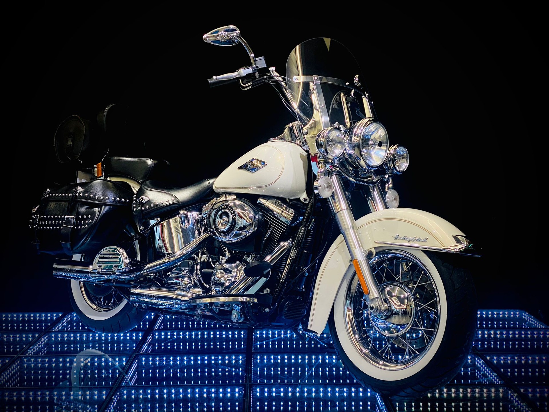 HARLEY-DAVIDSON FLSTC Softail Heritage Classic ABS