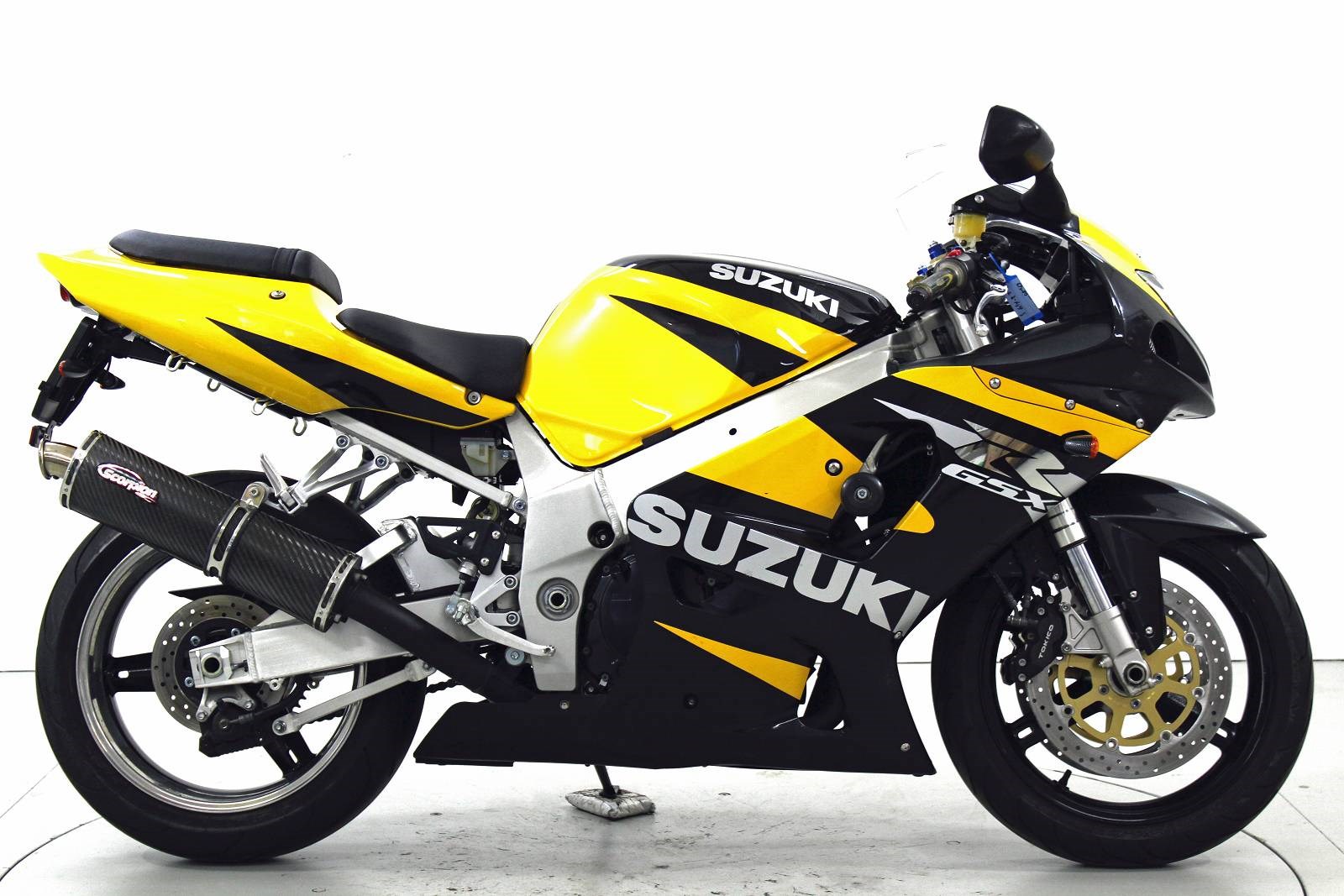 SUZUKI GSX-R 750-showroom-element-3