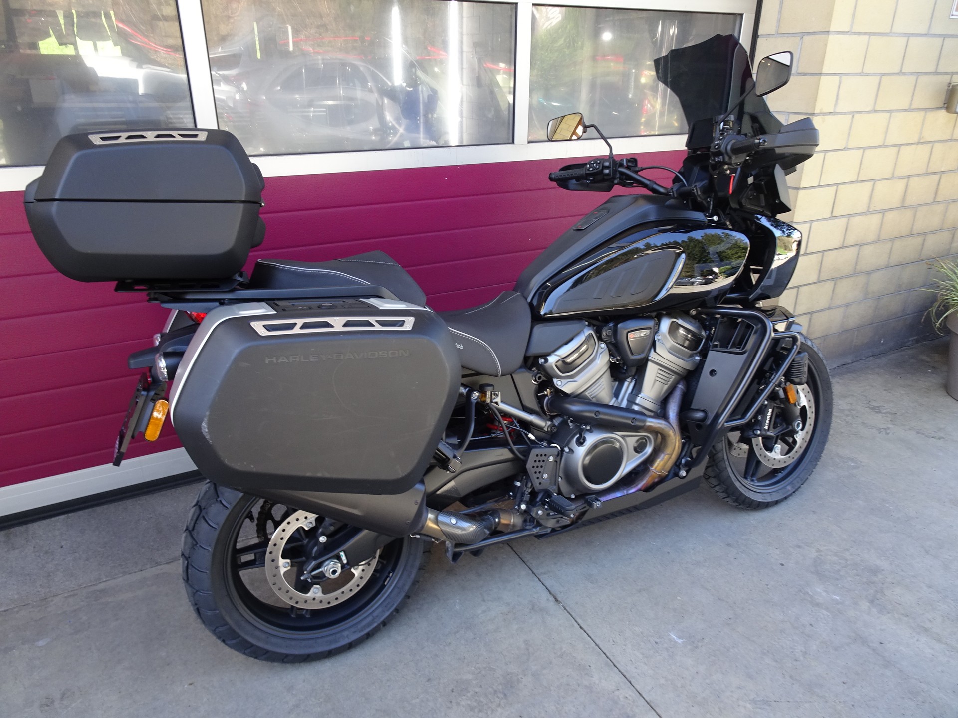 HARLEY-DAVIDSON RA Pan America 1250 Special-showroom-element-3