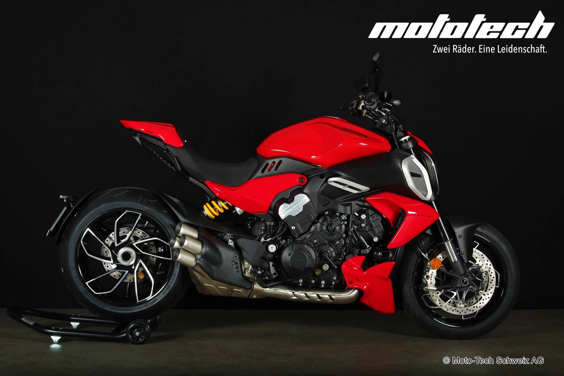 DUCATI Diavel V4 *GET READY Ab 3.90% Leasing*-showroom-element-2