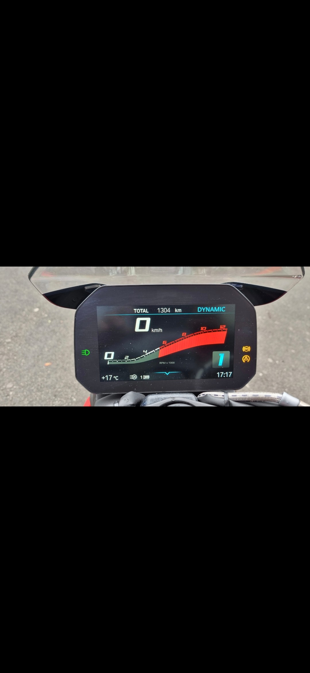 BMW S 1000 R-showroom-element-3