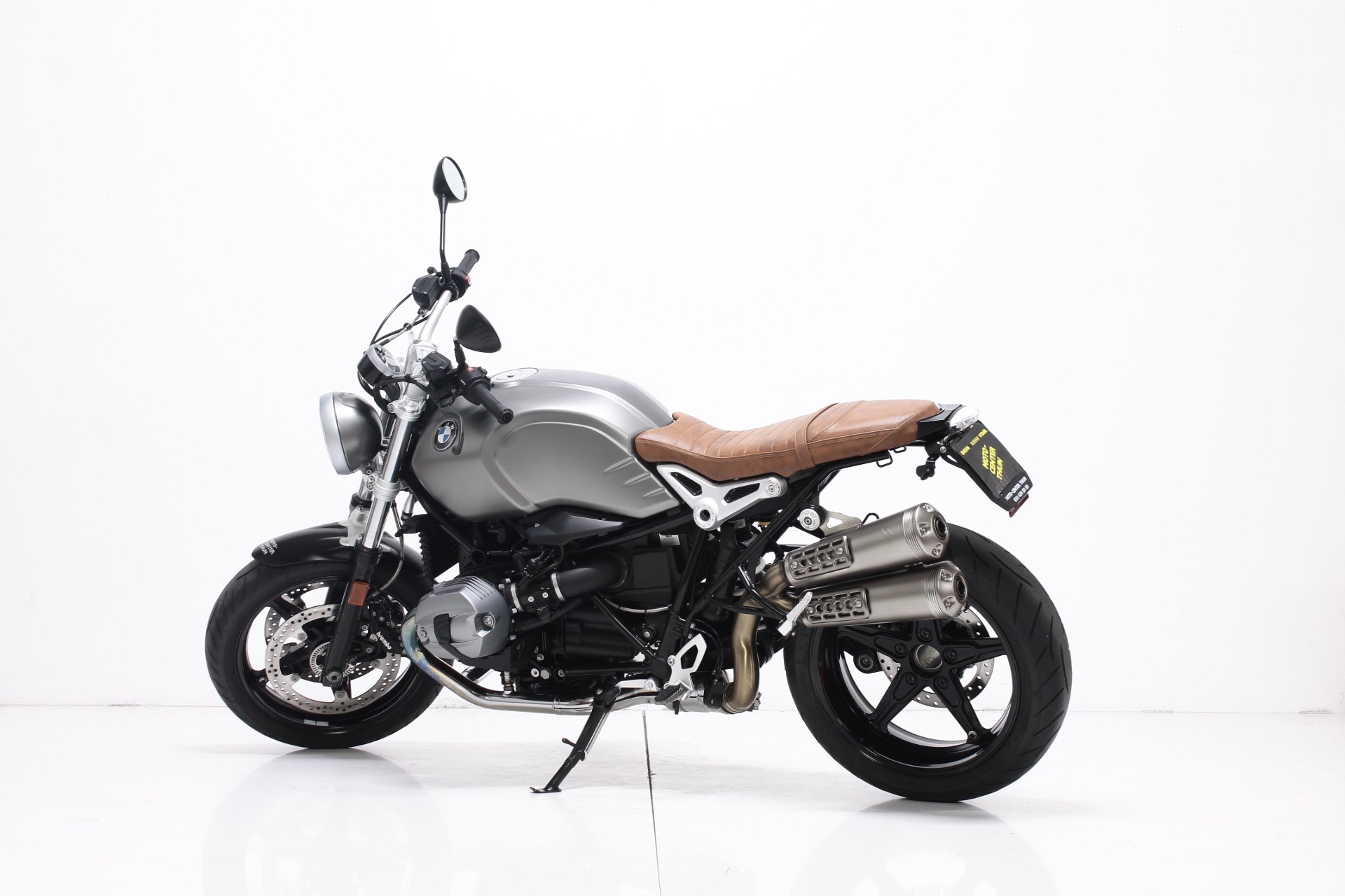 BMW R nineT Scrambler-showroom-element-2