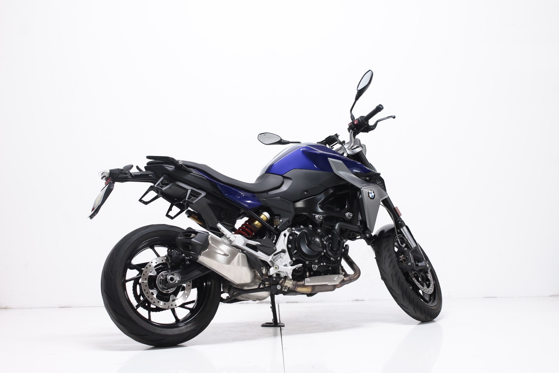 BMW F 900 R-showroom-element-2