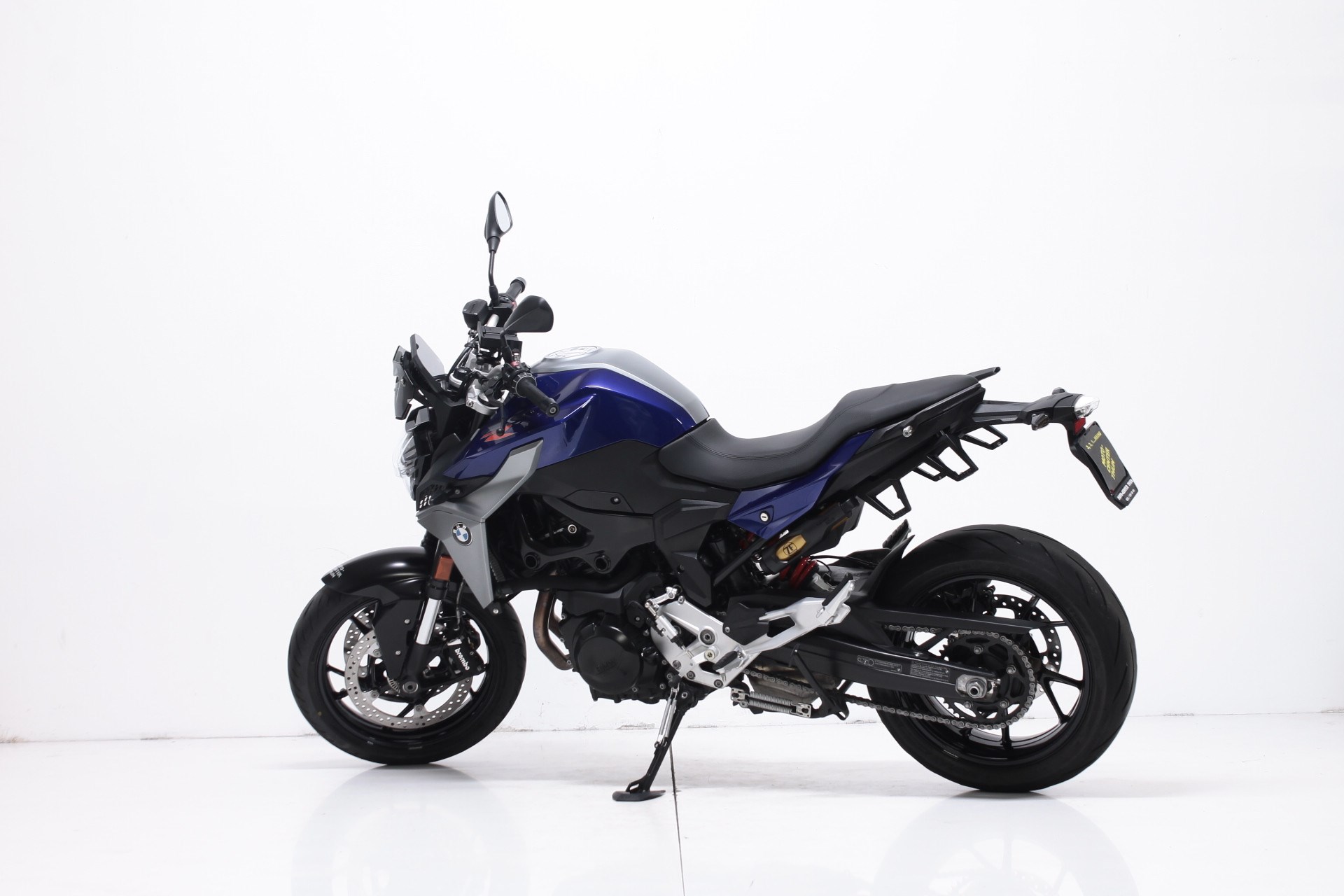BMW F 900 R-showroom-element-3