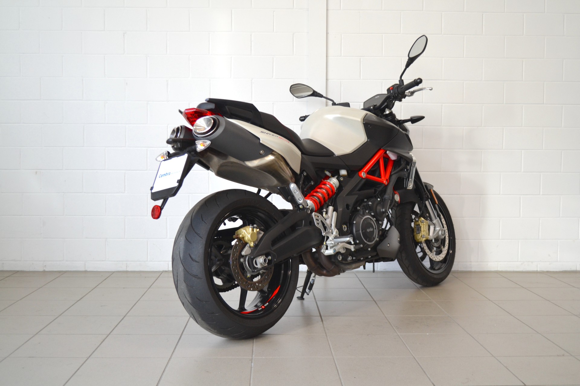 APRILIA SL 900 Shiver ABS (35kW)-showroom-element-3