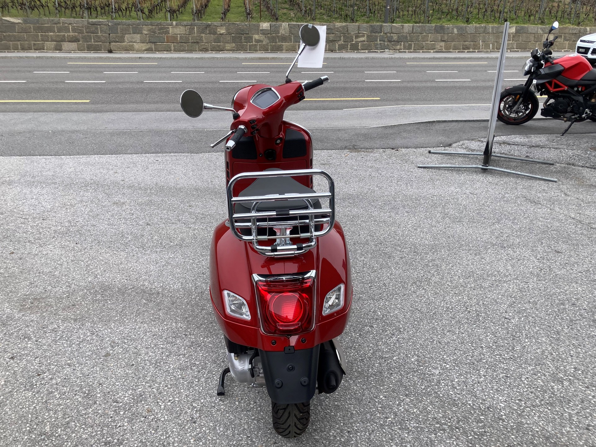 PIAGGIO Vespa GTS 125 75th Anniversary ABS-image-6