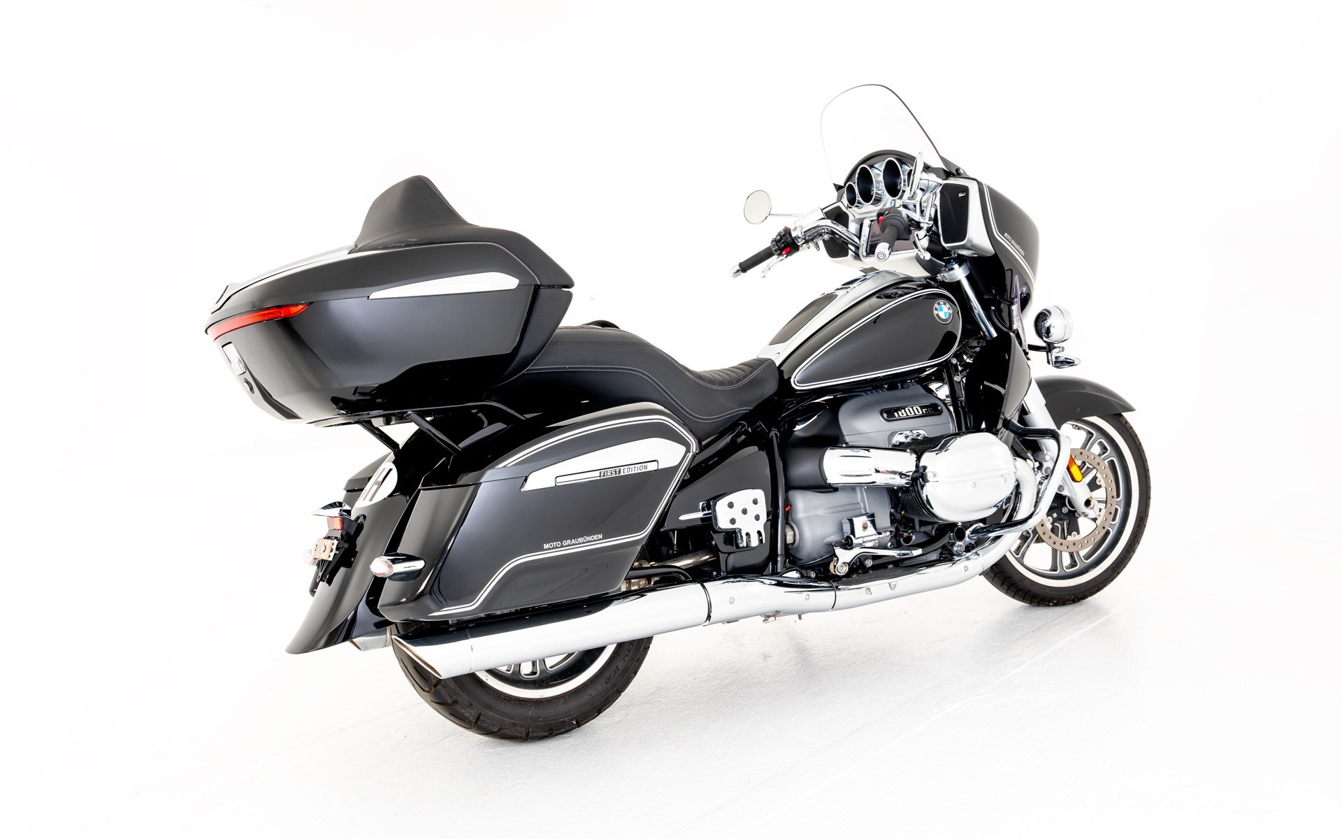 BMW R 18 Transcontinental-showroom-element-1