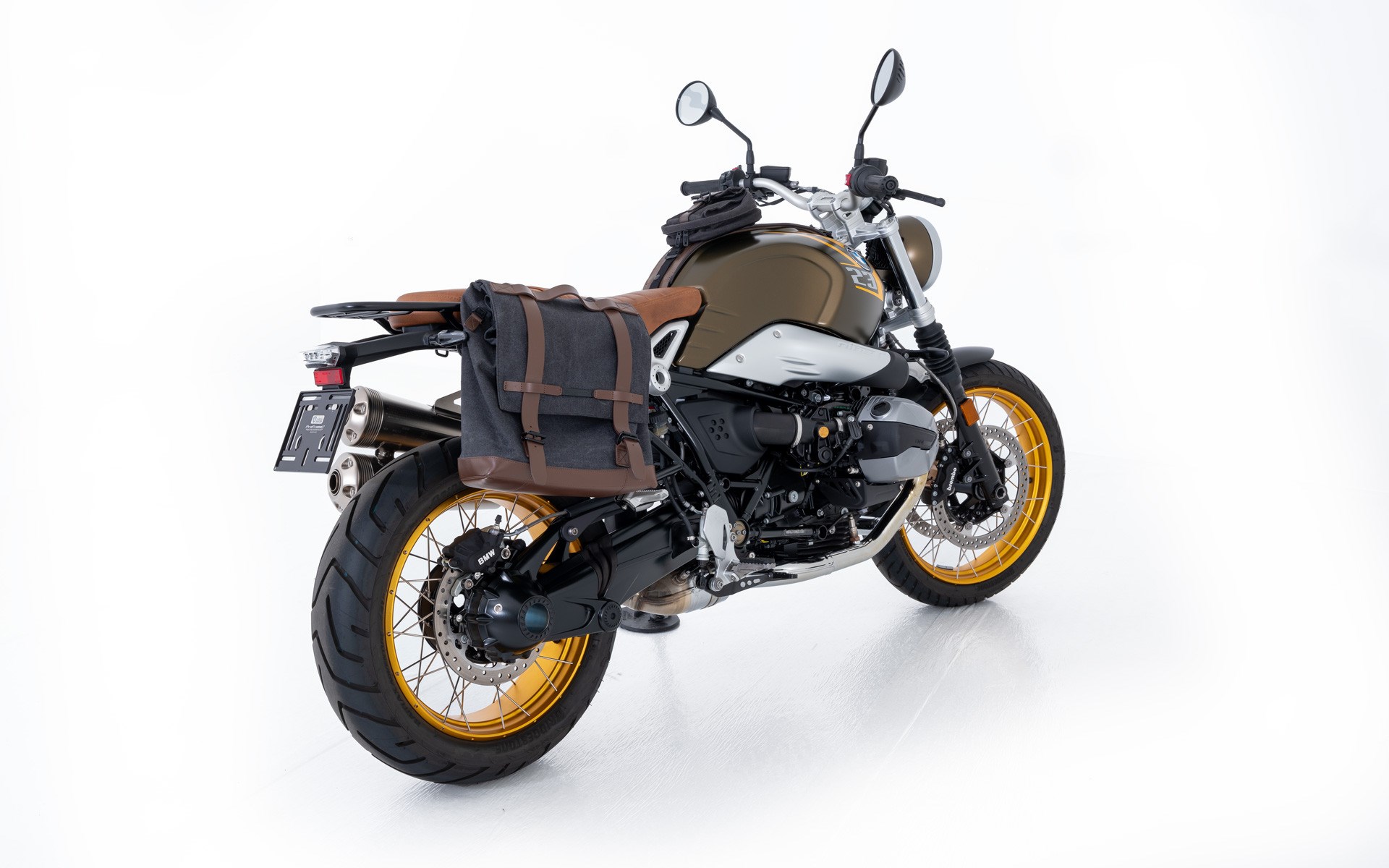 BMW R nineT Scrambler-showroom-element-1