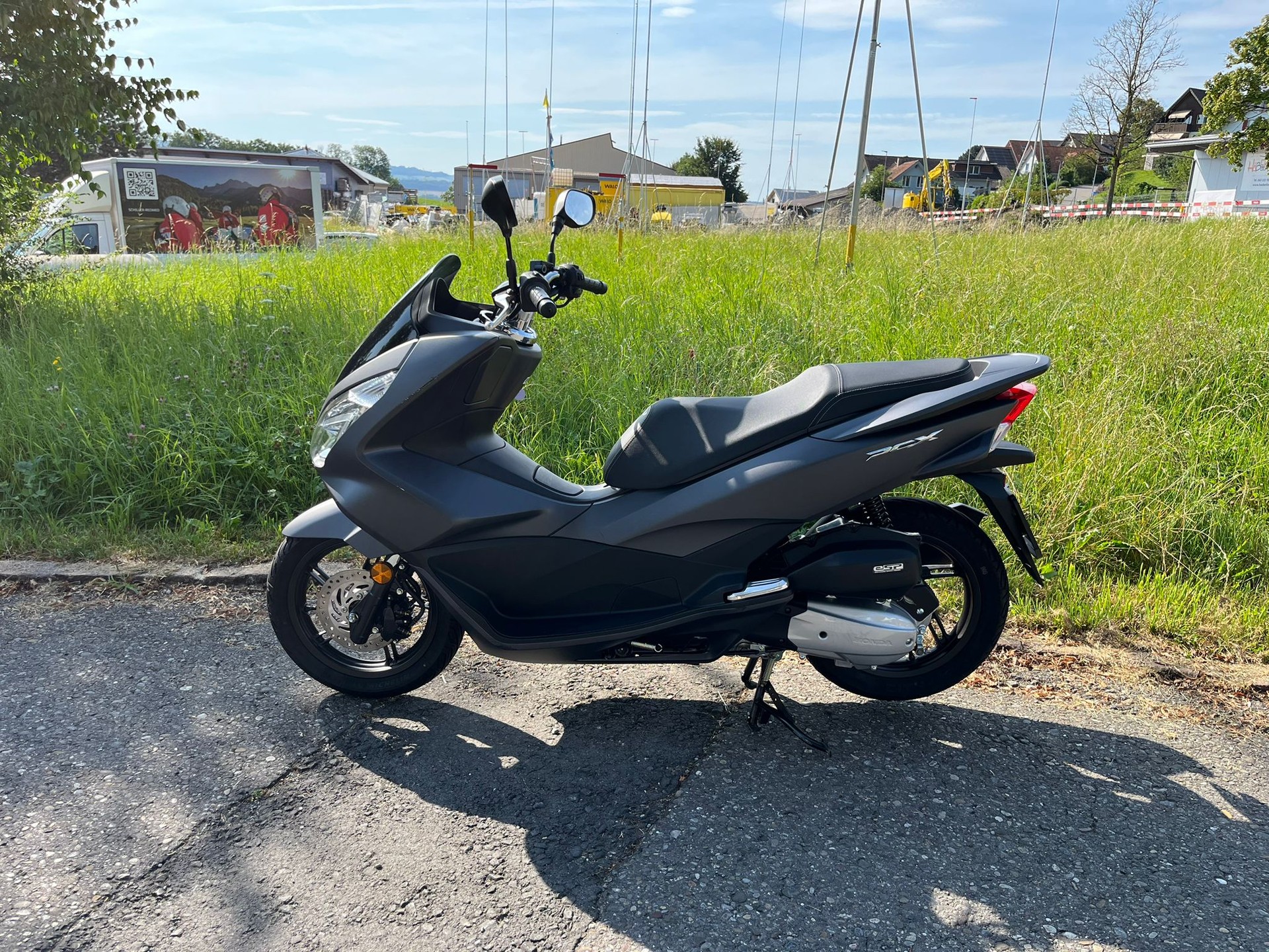 HONDA PCX 125 i-showroom-element-1