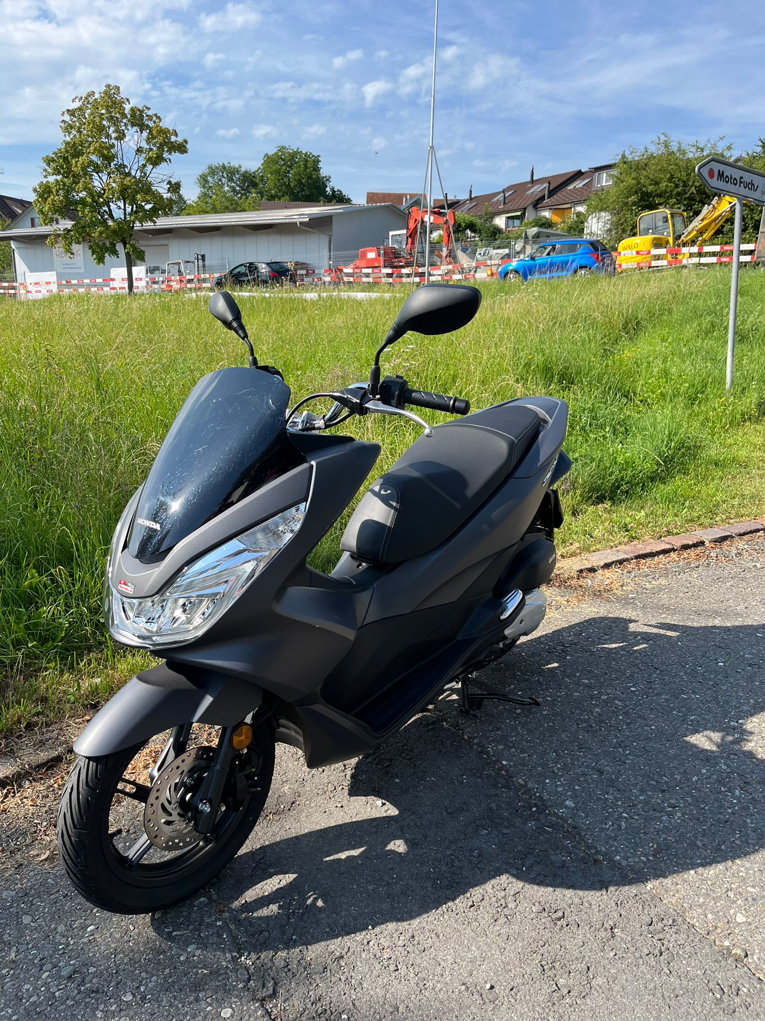HONDA PCX 125 i-showroom-element-2