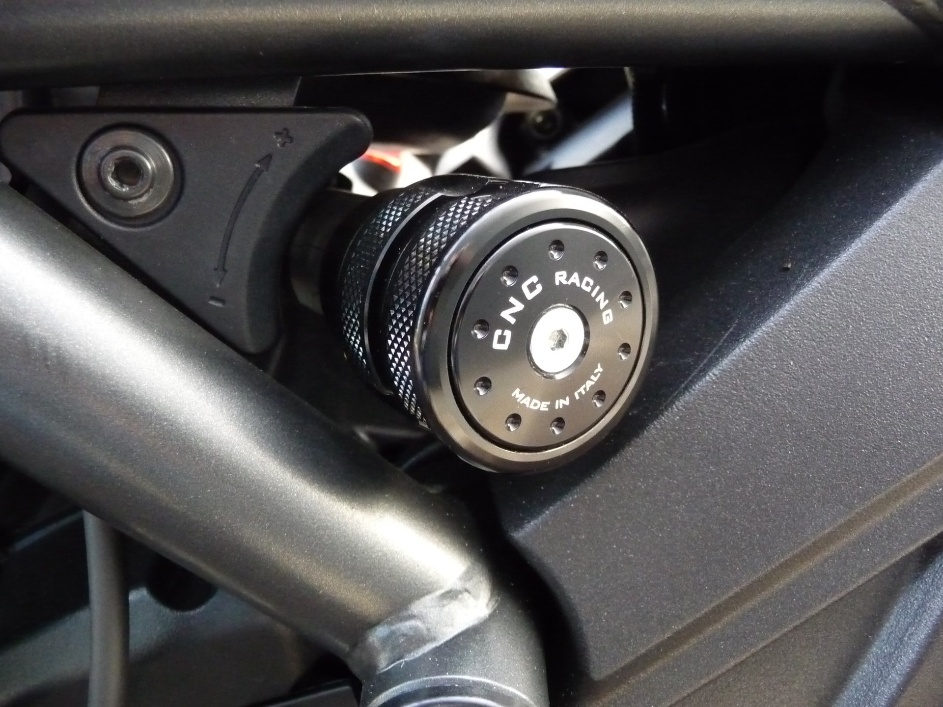 DUCATI Diavel 1200 Chromo-image-10