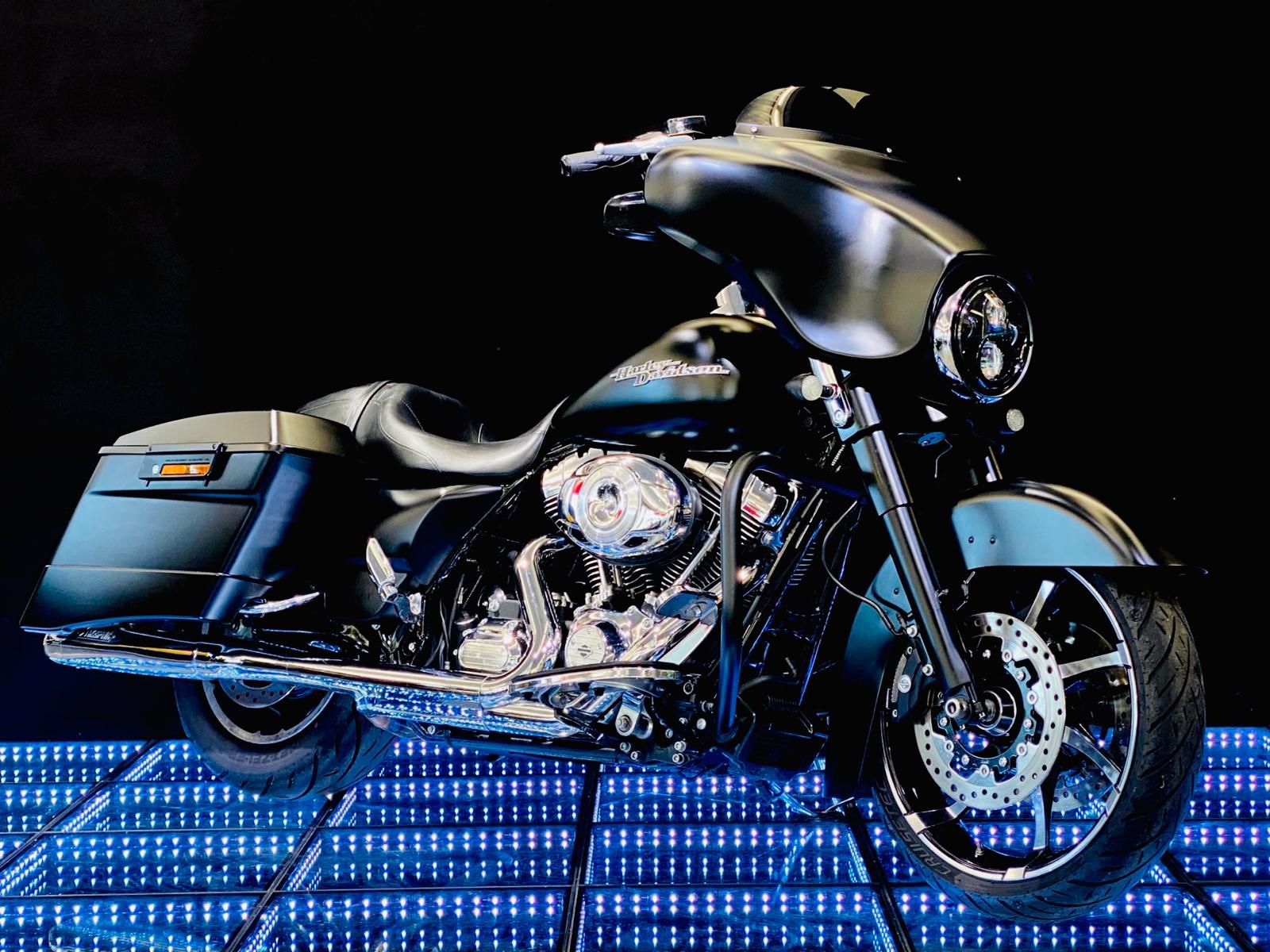 HARLEY-DAVIDSON FLHX Street Glide ABS