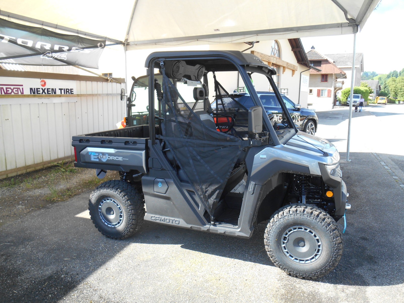CF MOTO Elektro 4x4