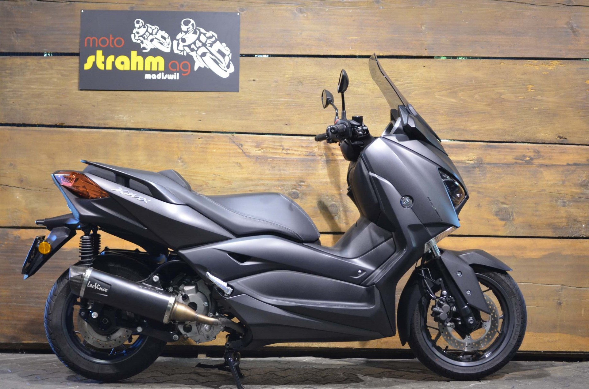 YAMAHA CZD 300 X-Max ABS-image-1