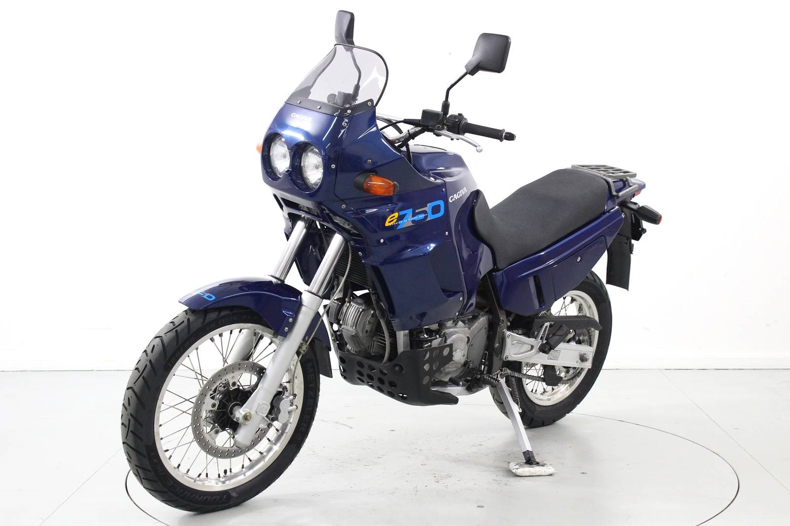 CAGIVA 750 Elefant-showroom-element-2