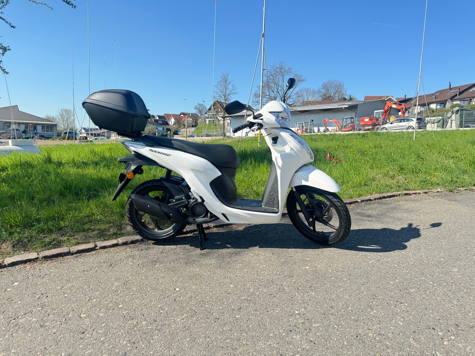 HONDA NSC Vision 110-showroom-element-1