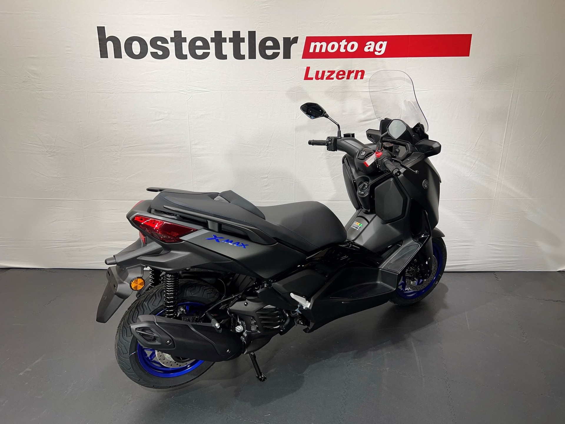 YAMAHA X-MAX-image-2