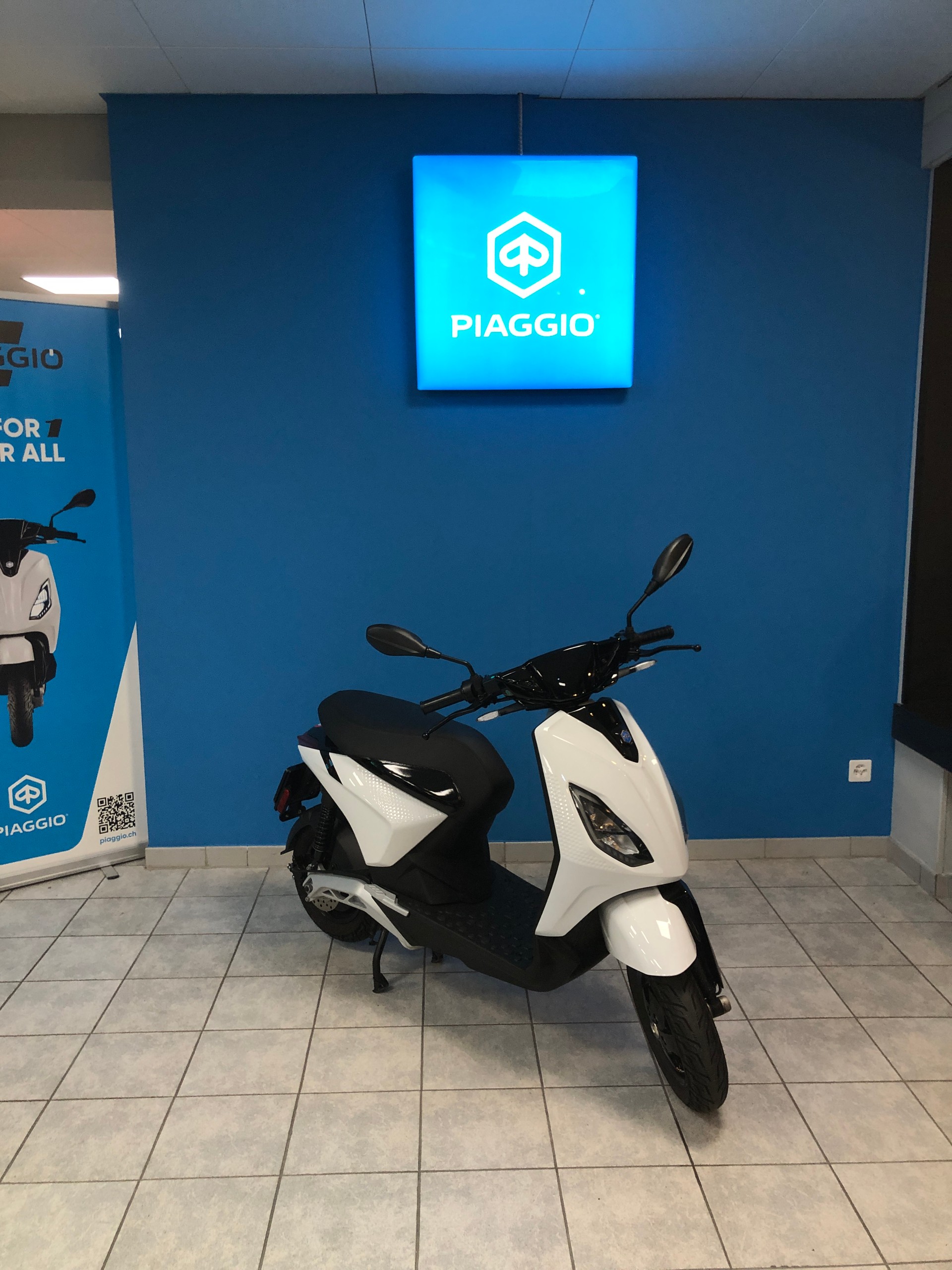 PIAGGIO Piaggio 1 Active 60km/h Full Electric-image-2