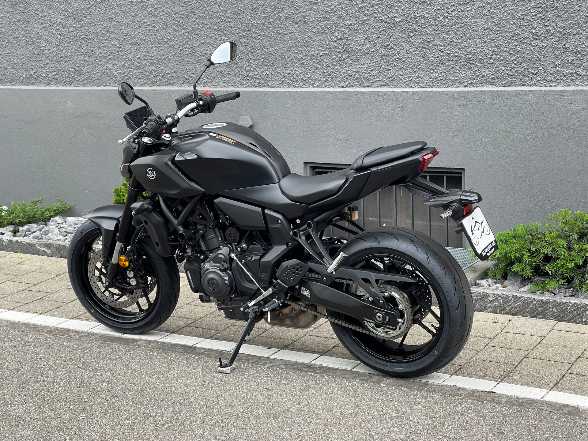 YAMAHA MT-07 (35KW) 2025-showroom-element-1