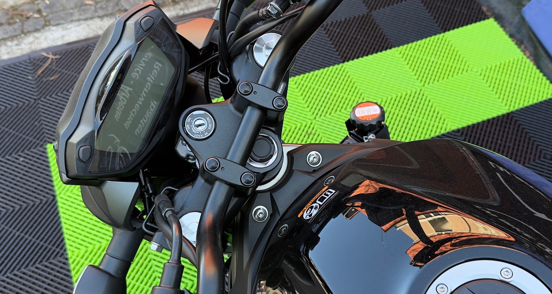 SUZUKI SV 650-showroom-element-3