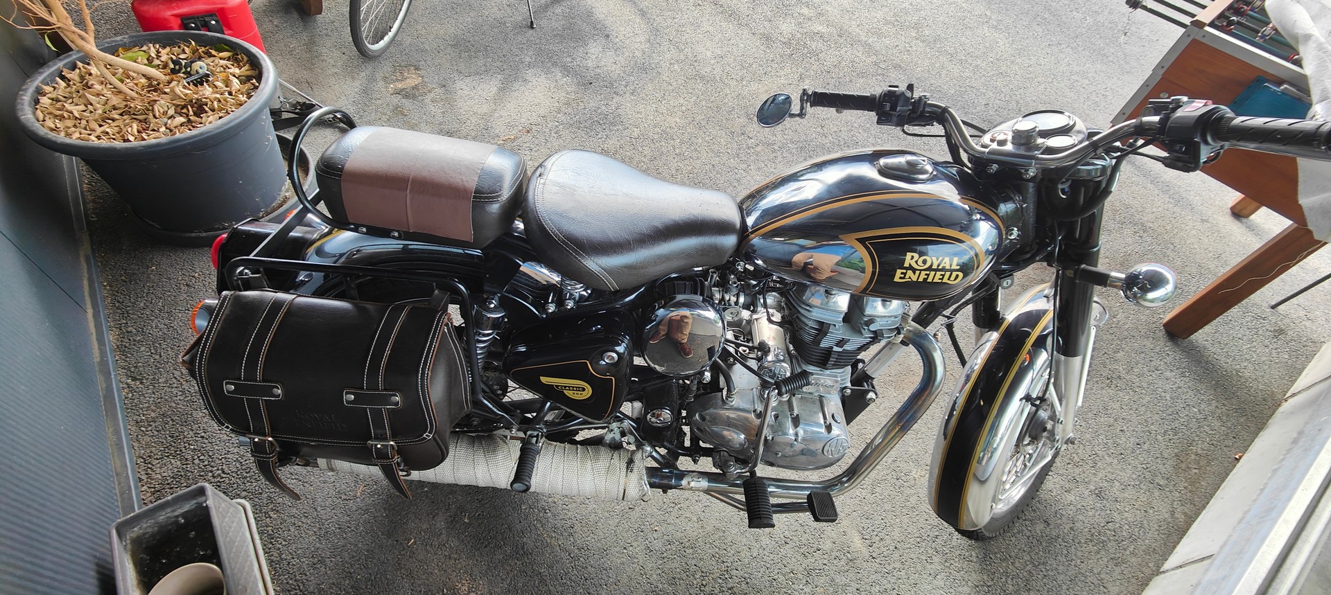 ROYAL ENFIELD CLASSIC 500