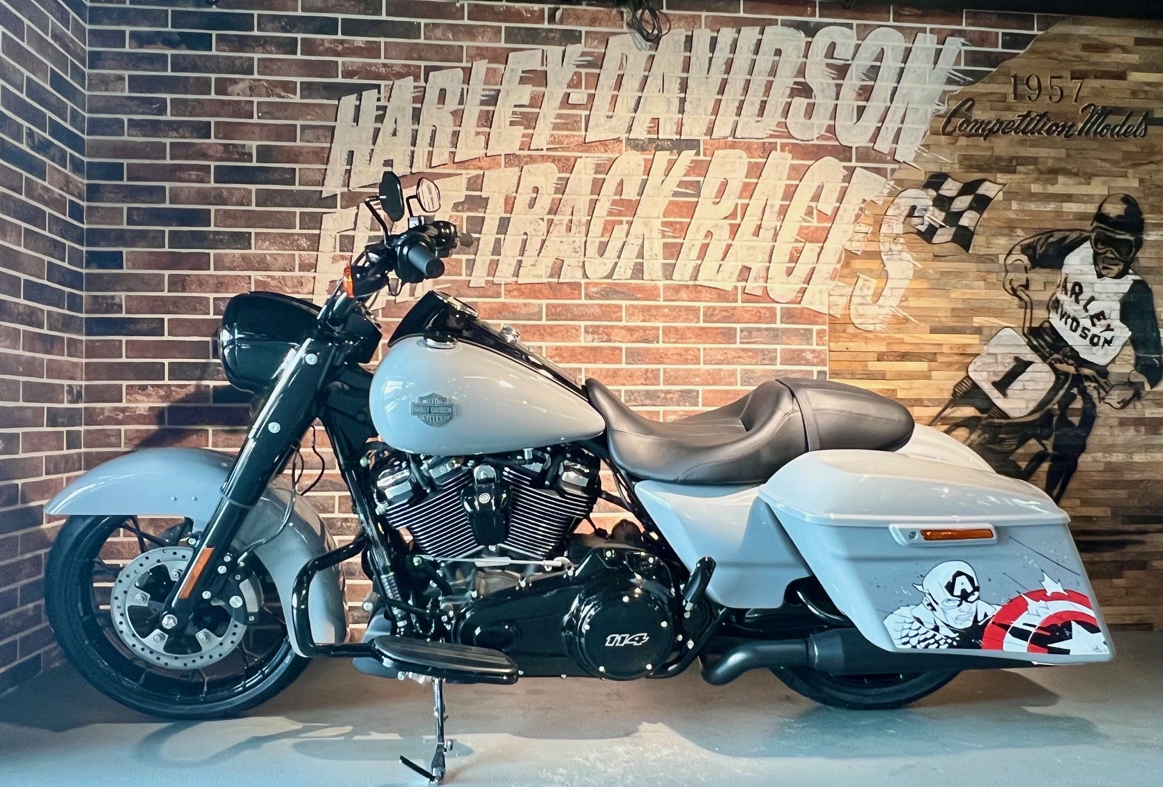 HARLEY-DAVIDSON FLHRXS Road King Special 114