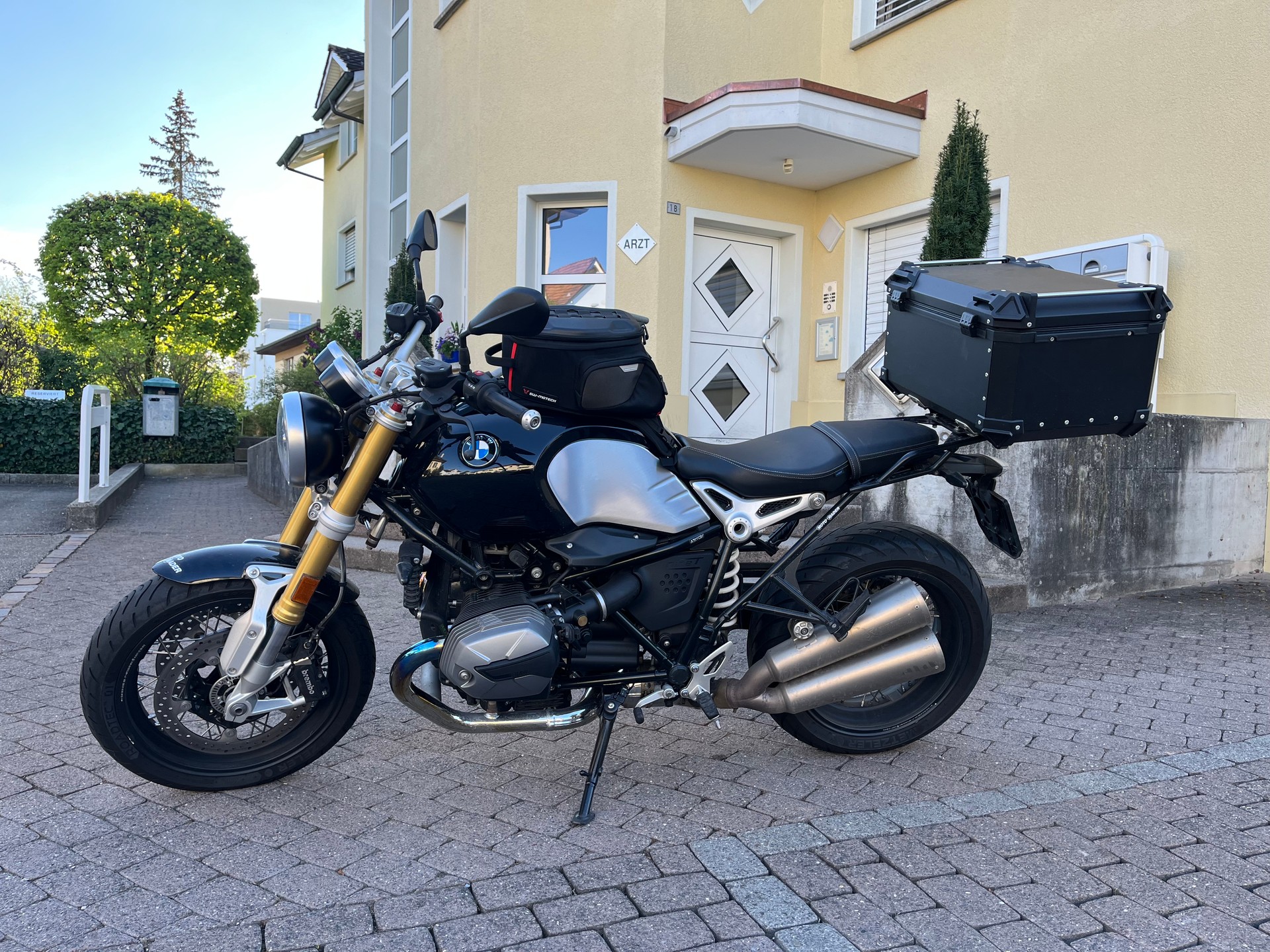 BMW R nineT-image-3