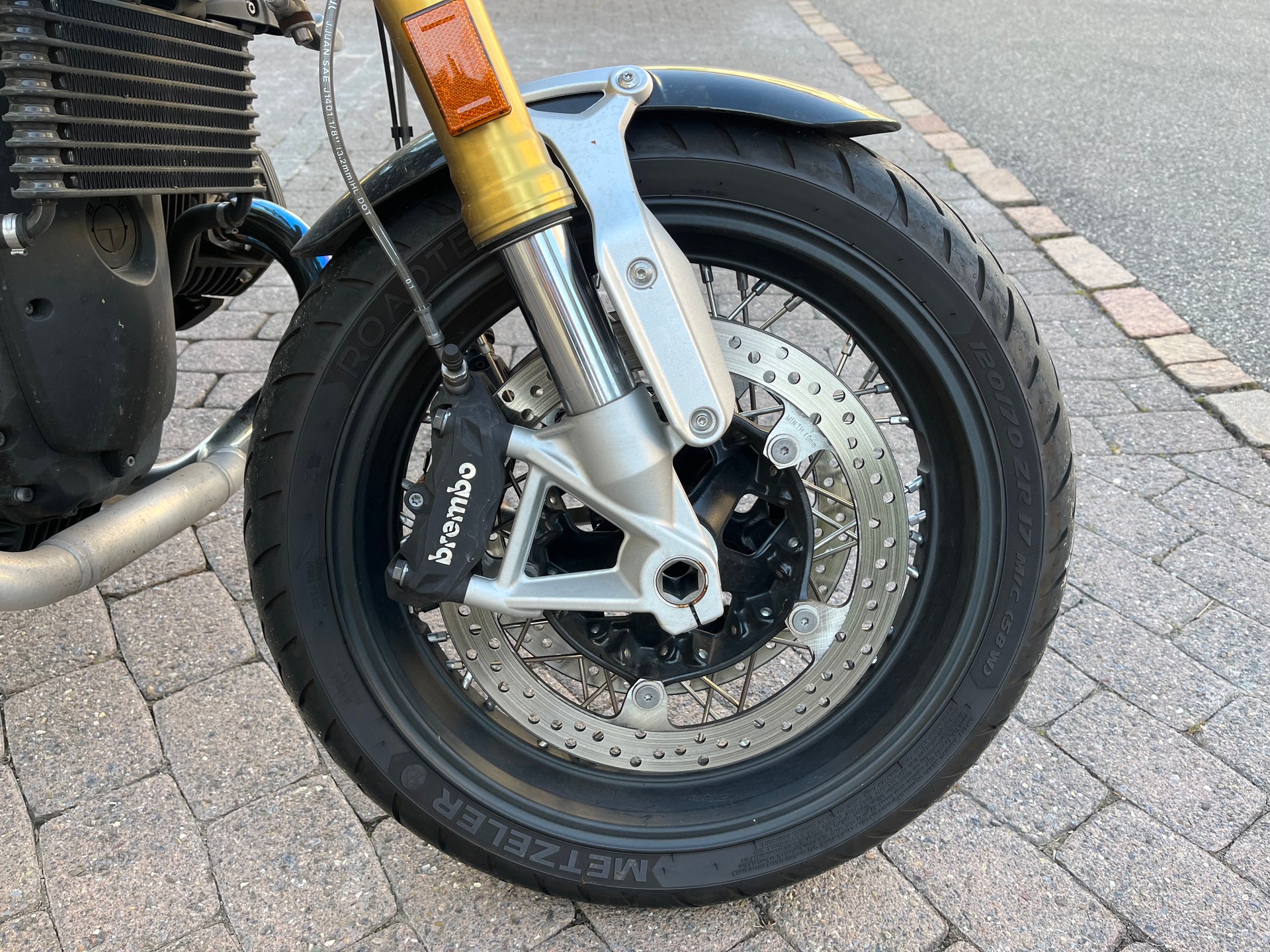 BMW R nineT-image-9