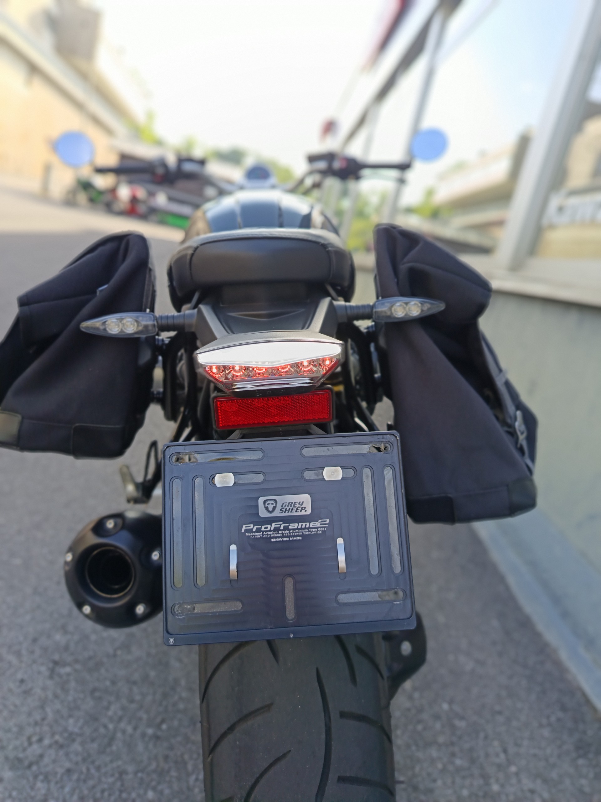 BMW R nineT Pure ABS-image-7