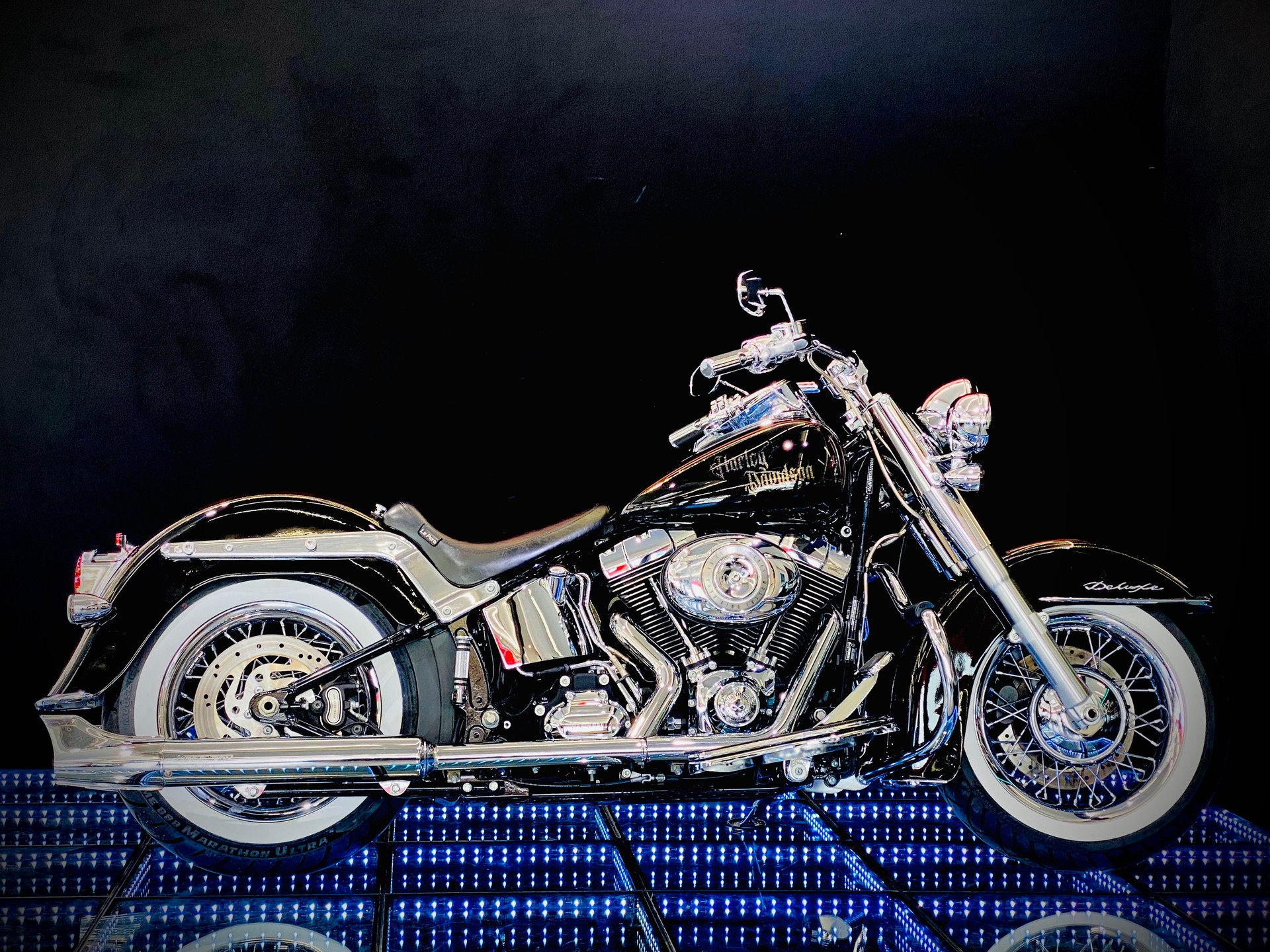 HARLEY-DAVIDSON FLSTN Softail Deluxe ABS 35kW-showroom-element-3