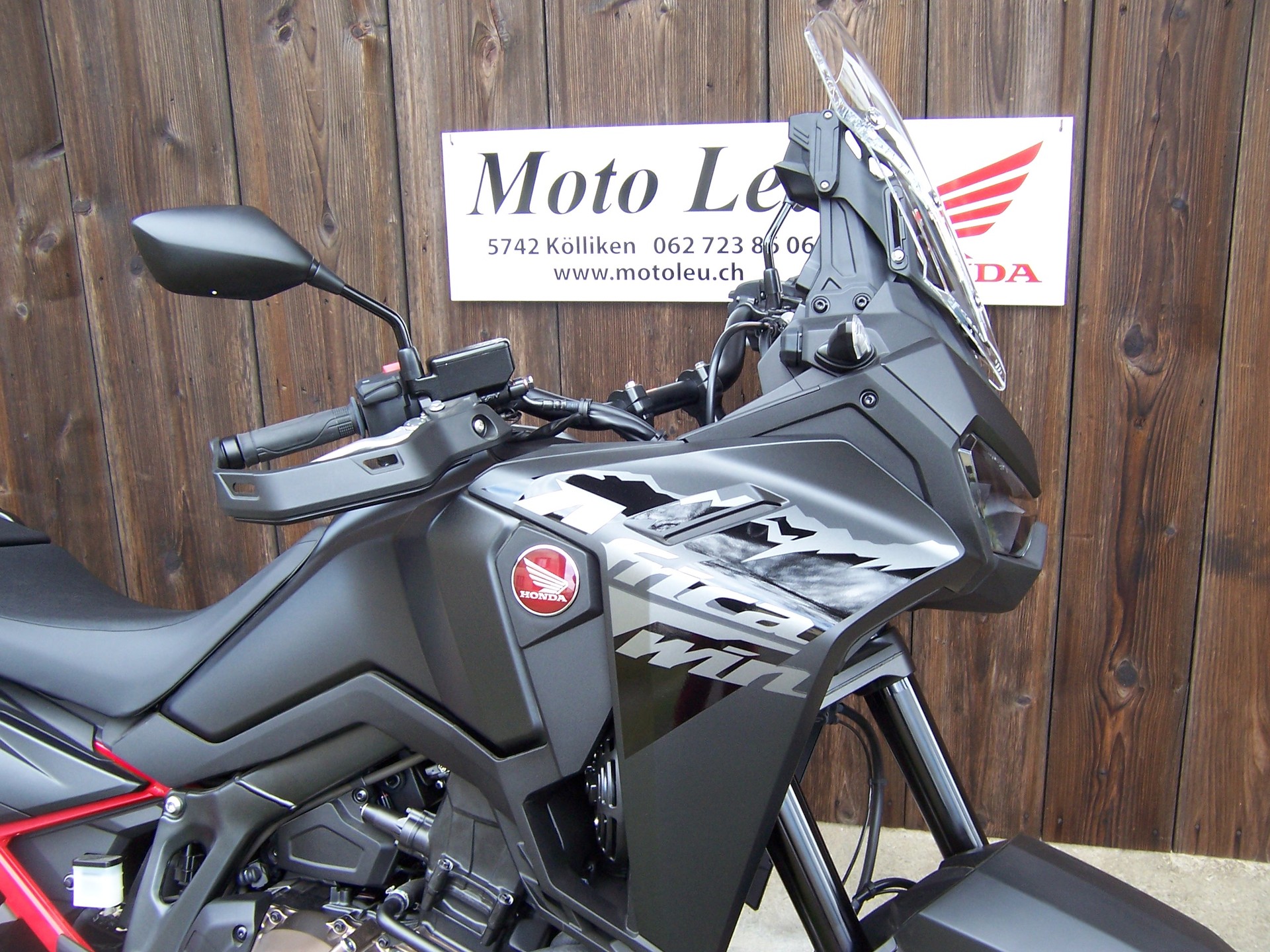 HONDA CRF 1100 DCT Africa Twin-showroom-element-3