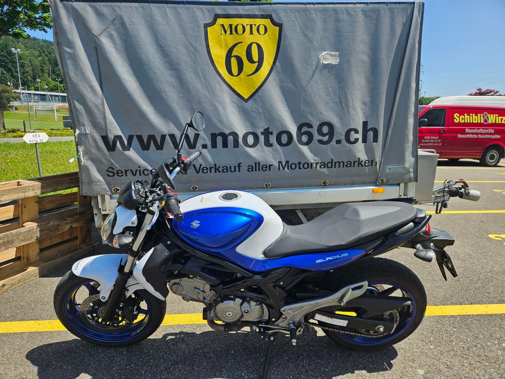 SUZUKI SFV 650 Gladius ABS