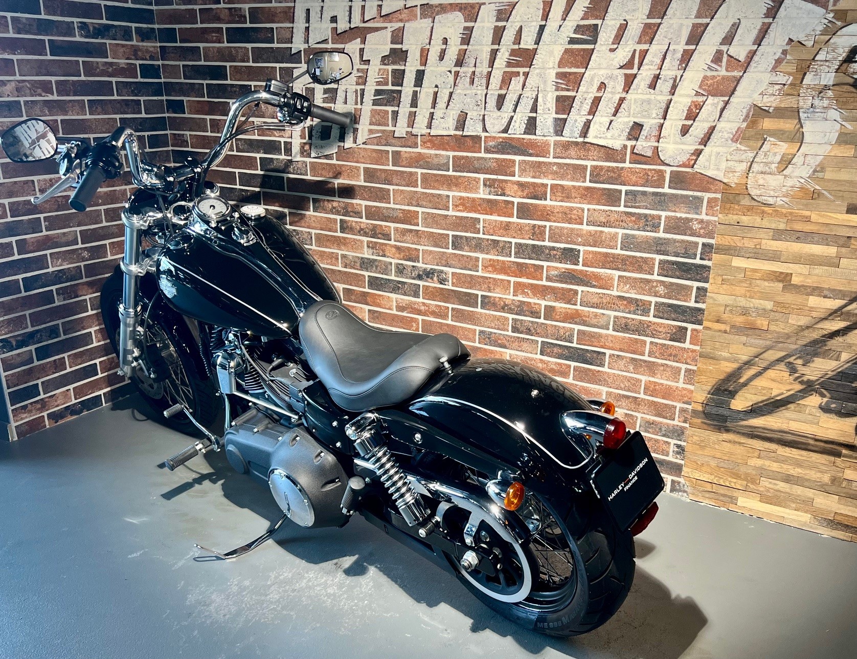 HARLEY-DAVIDSON FXDWGI Dyna Wide Glide-showroom-element-1