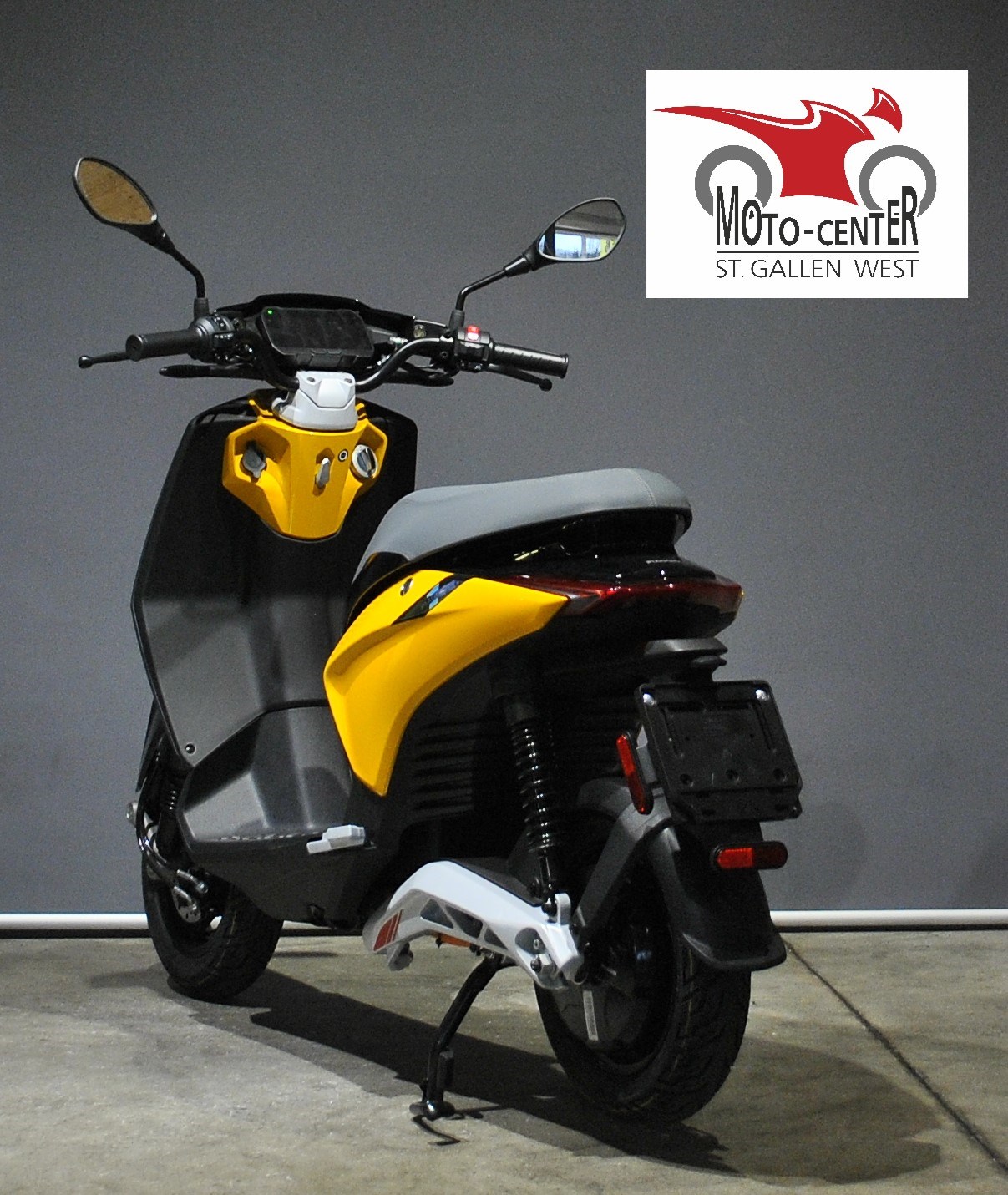 PIAGGIO Piaggio 1 Active 60km/h Full Electric-showroom-element-3