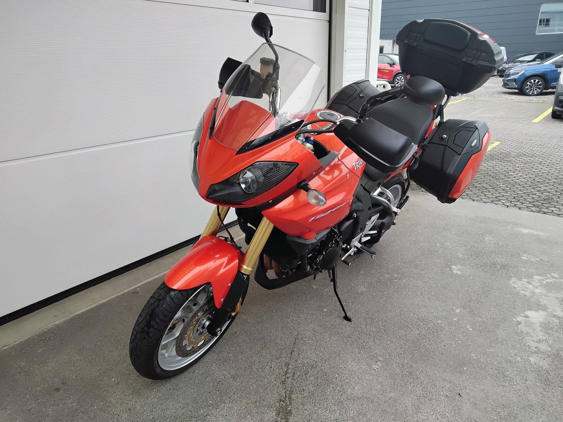 TRIUMPH Tiger 1050 ABS SE-image-3